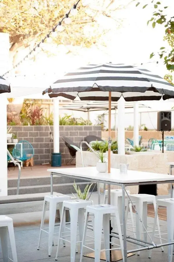 Restaurant/places to eat in Cottesloe Beach Hotel