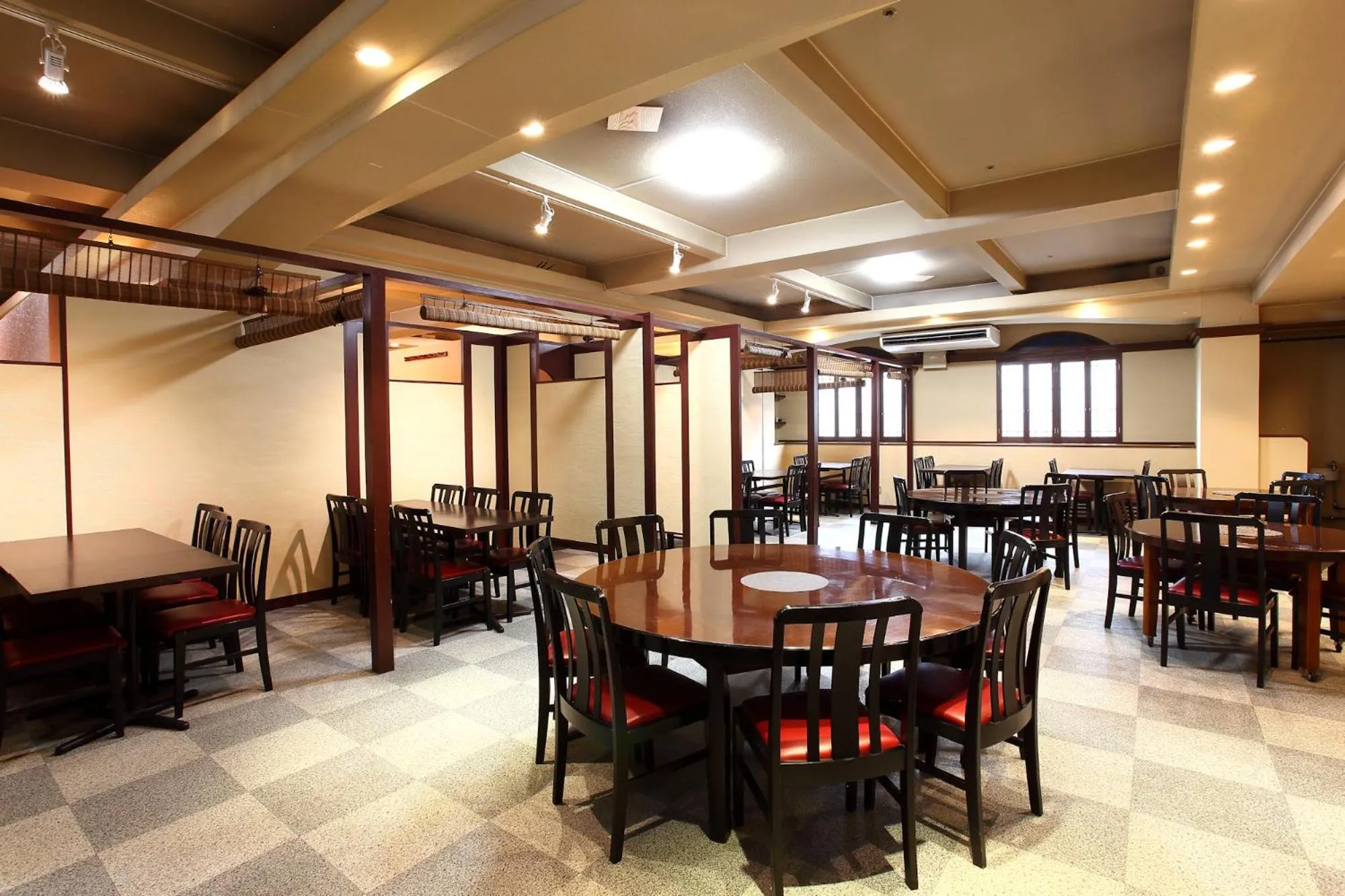 Restaurant/places to eat in Hotel Saint Paul Nagasaki