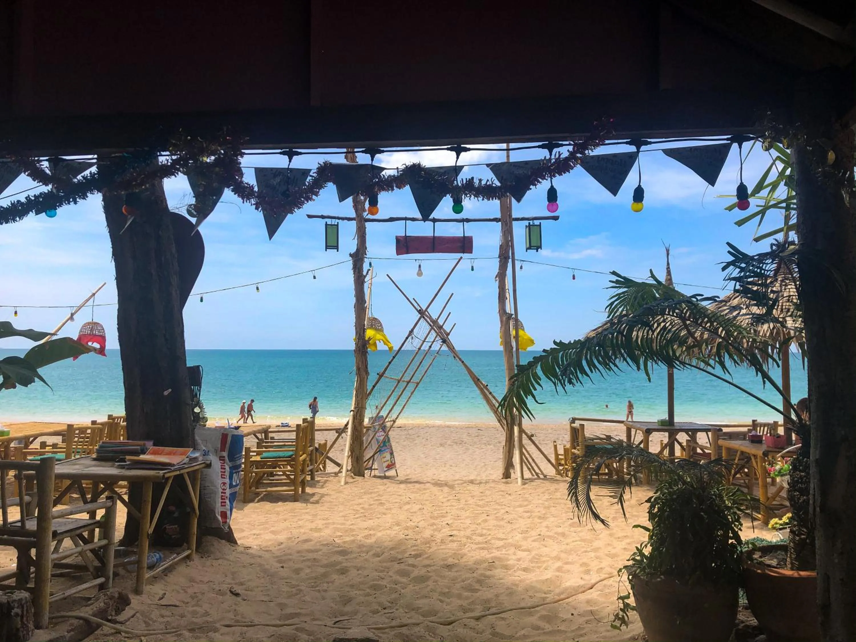 Beach in Lanta Palm Beach Resort , Beach Bungalow - Koh Lanta