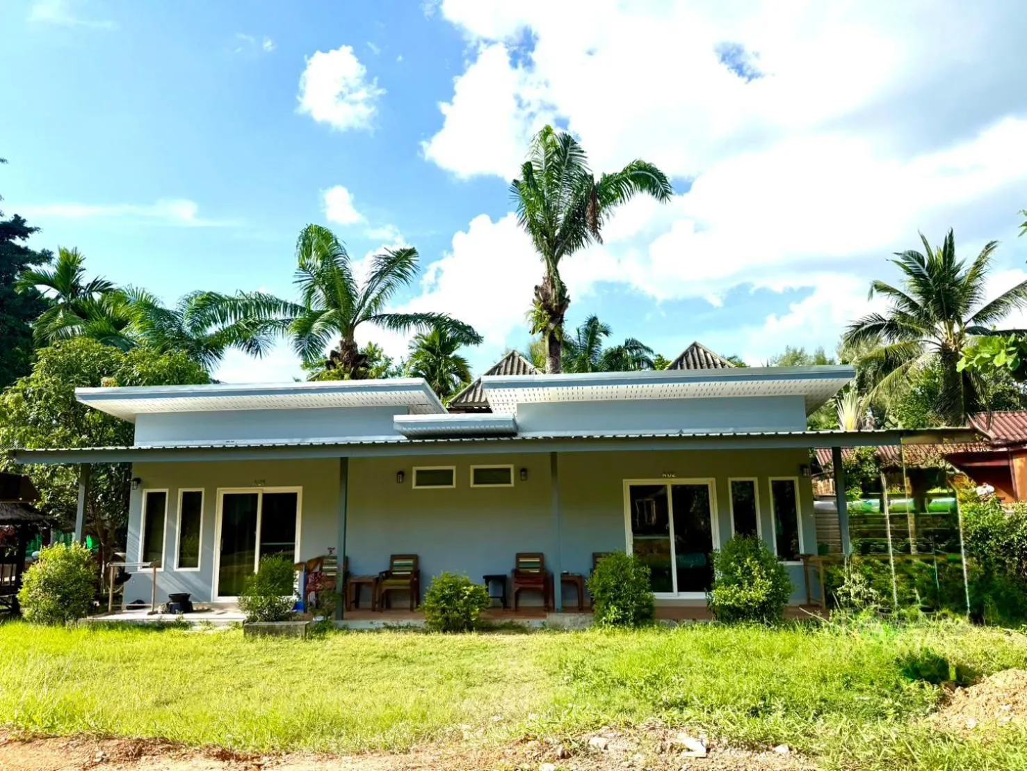 Lanta Palm Beach Resort , Beach Bungalow - Koh Lanta