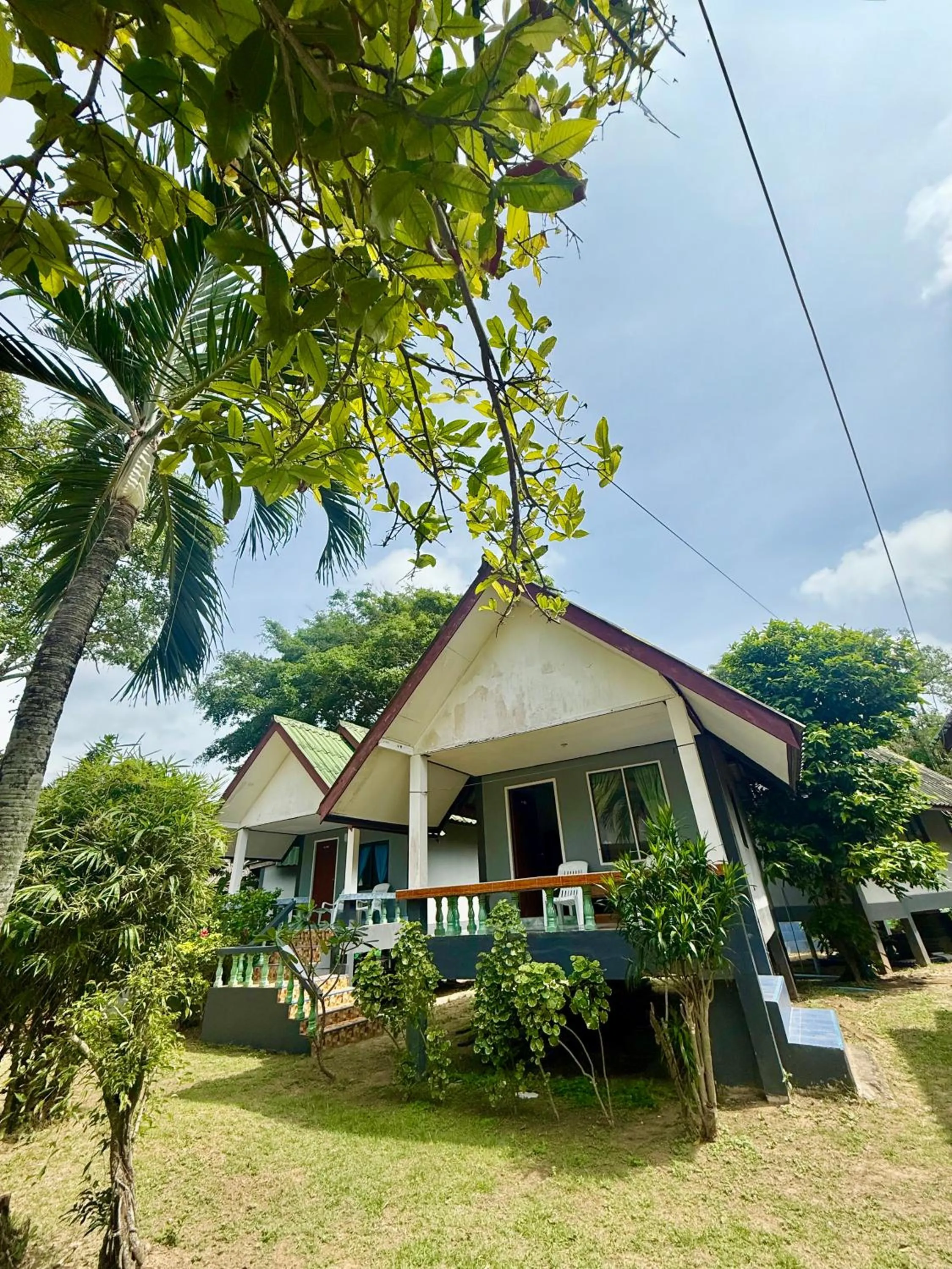 Lanta Palm Beach Resort , Beach Bungalow - Koh Lanta