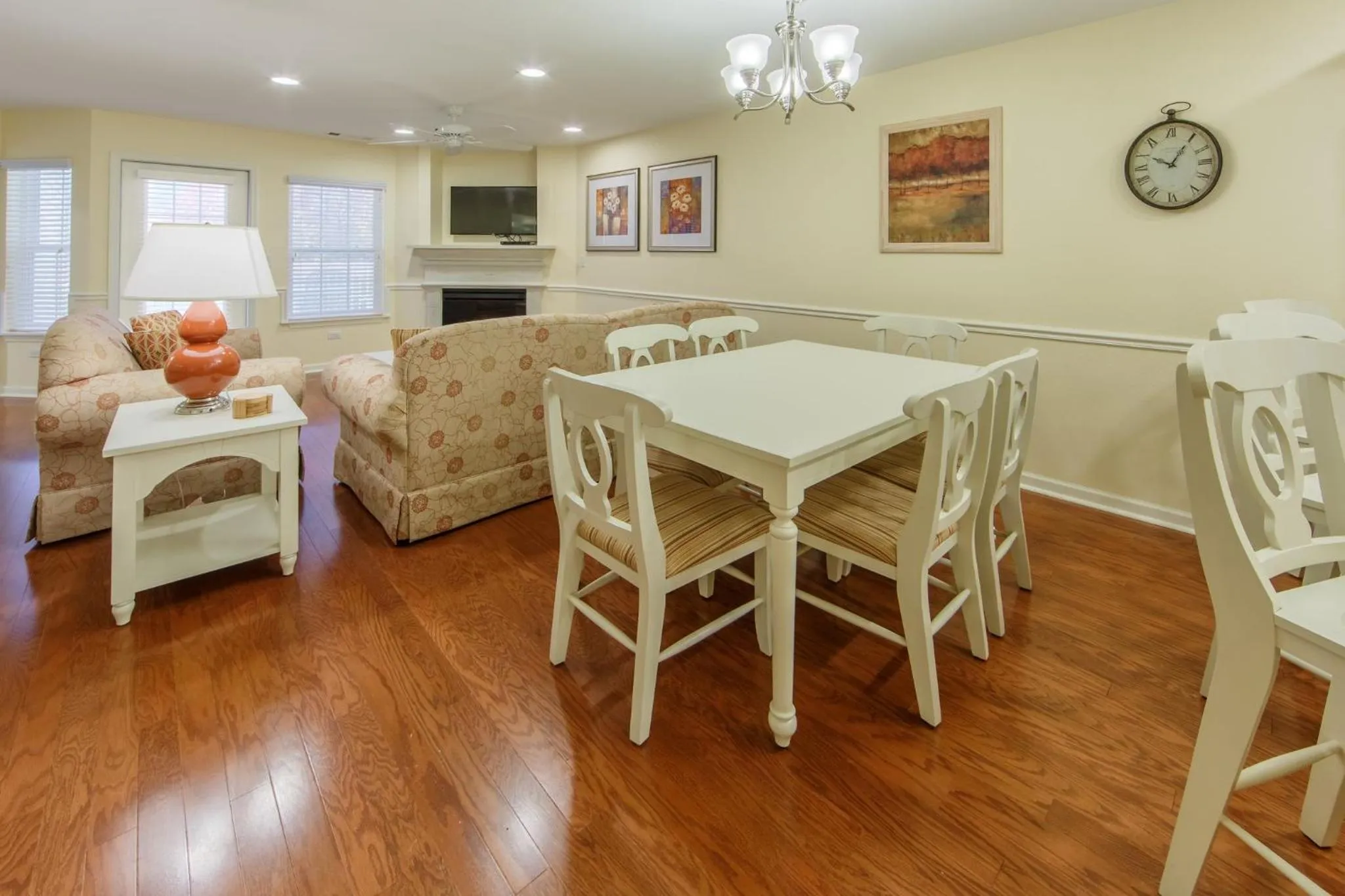 Photo of the whole room in Holiday Inn Club Vacations Fox River Resort at Sheridan