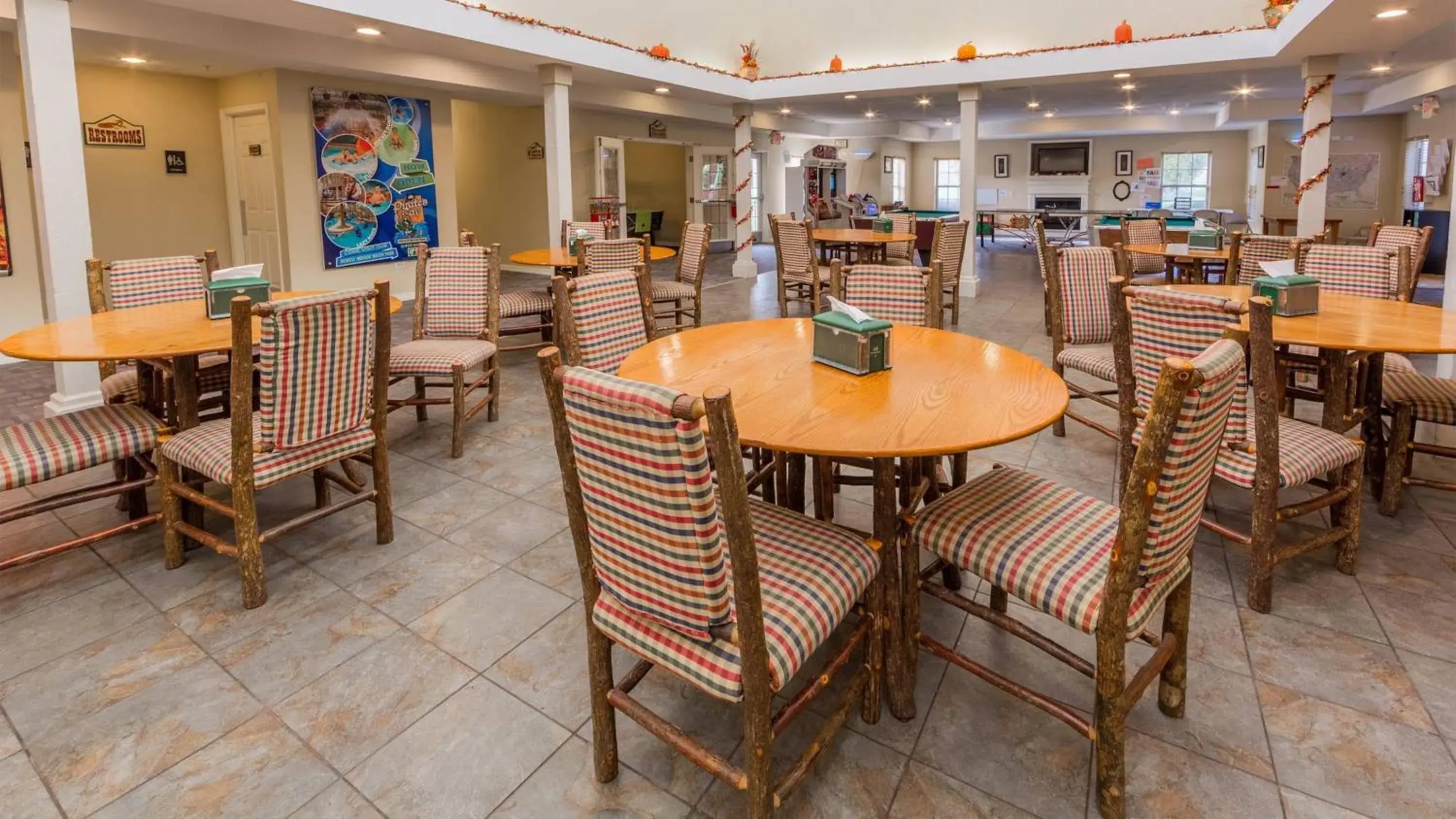 Restaurant/places to eat in Holiday Inn Club Vacations Fox River Resort at Sheridan Restaurant/places to eat in Holiday Inn Club Vacations Fox River Resort at Sheridan