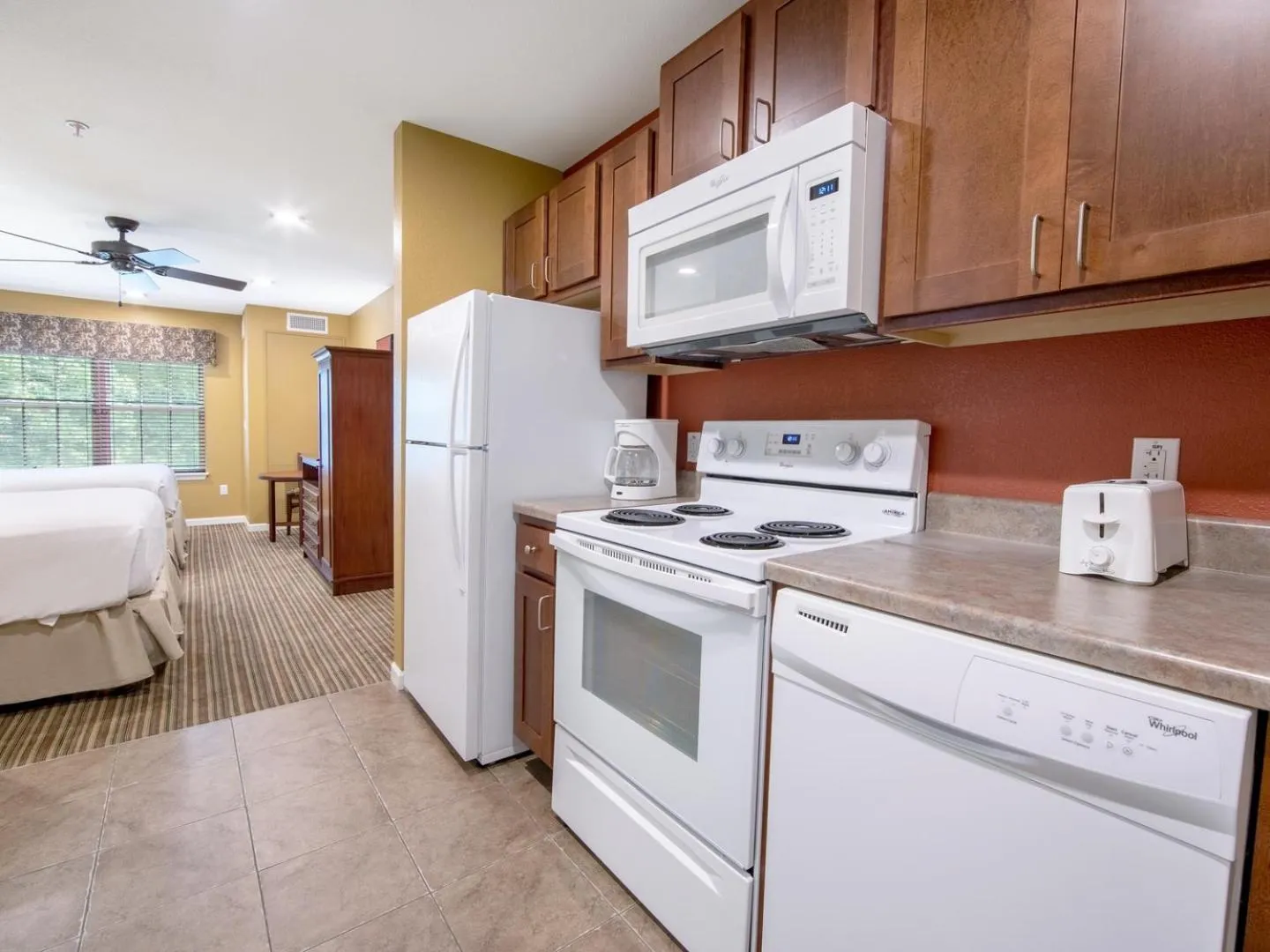 Kitchen or kitchenette in Holiday Inn Club Vacations Fox River Resort at Sheridan
