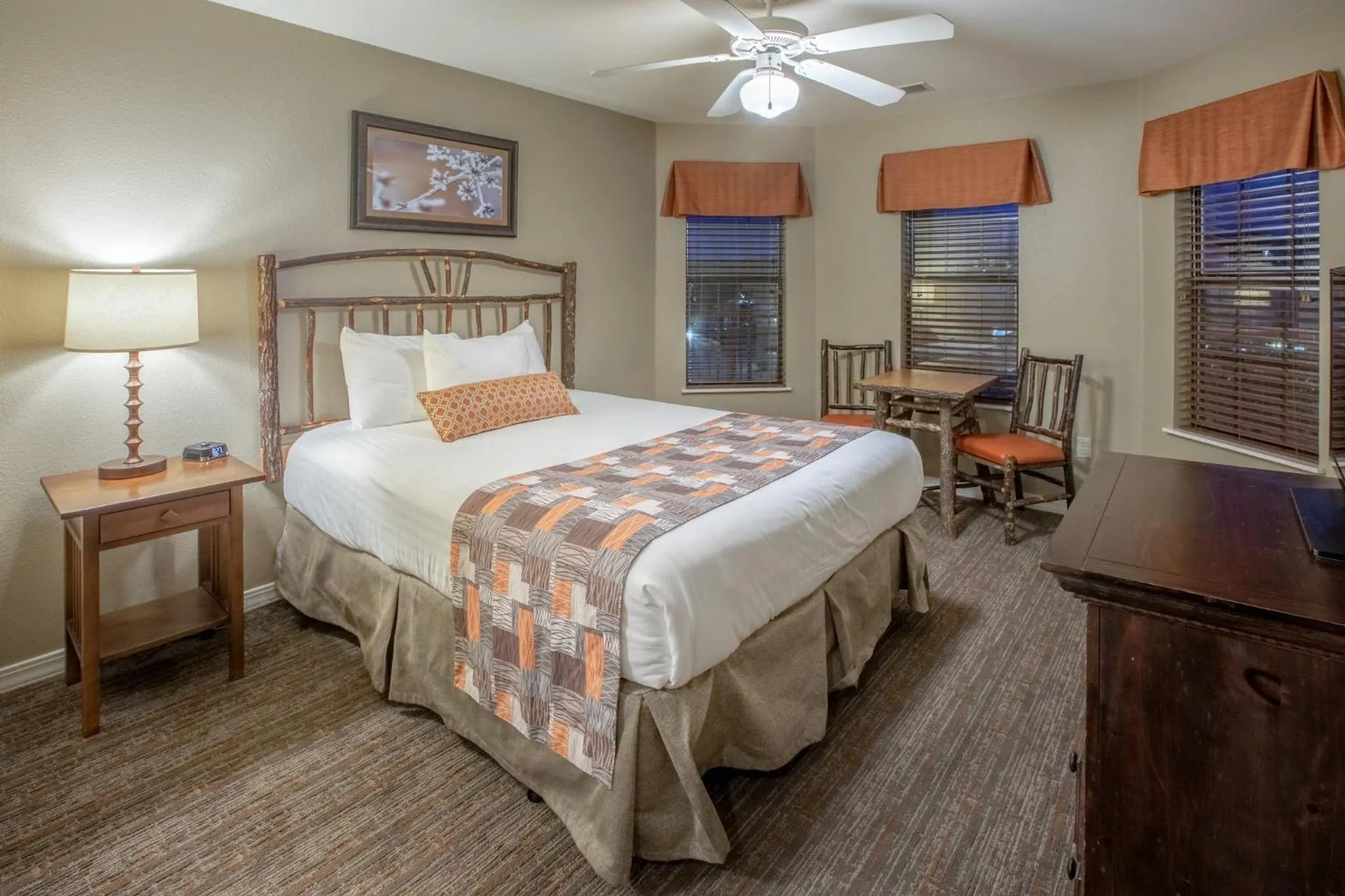 Photo of the whole room, Bed in Holiday Inn Club Vacations Holiday Hills Resort at Branson