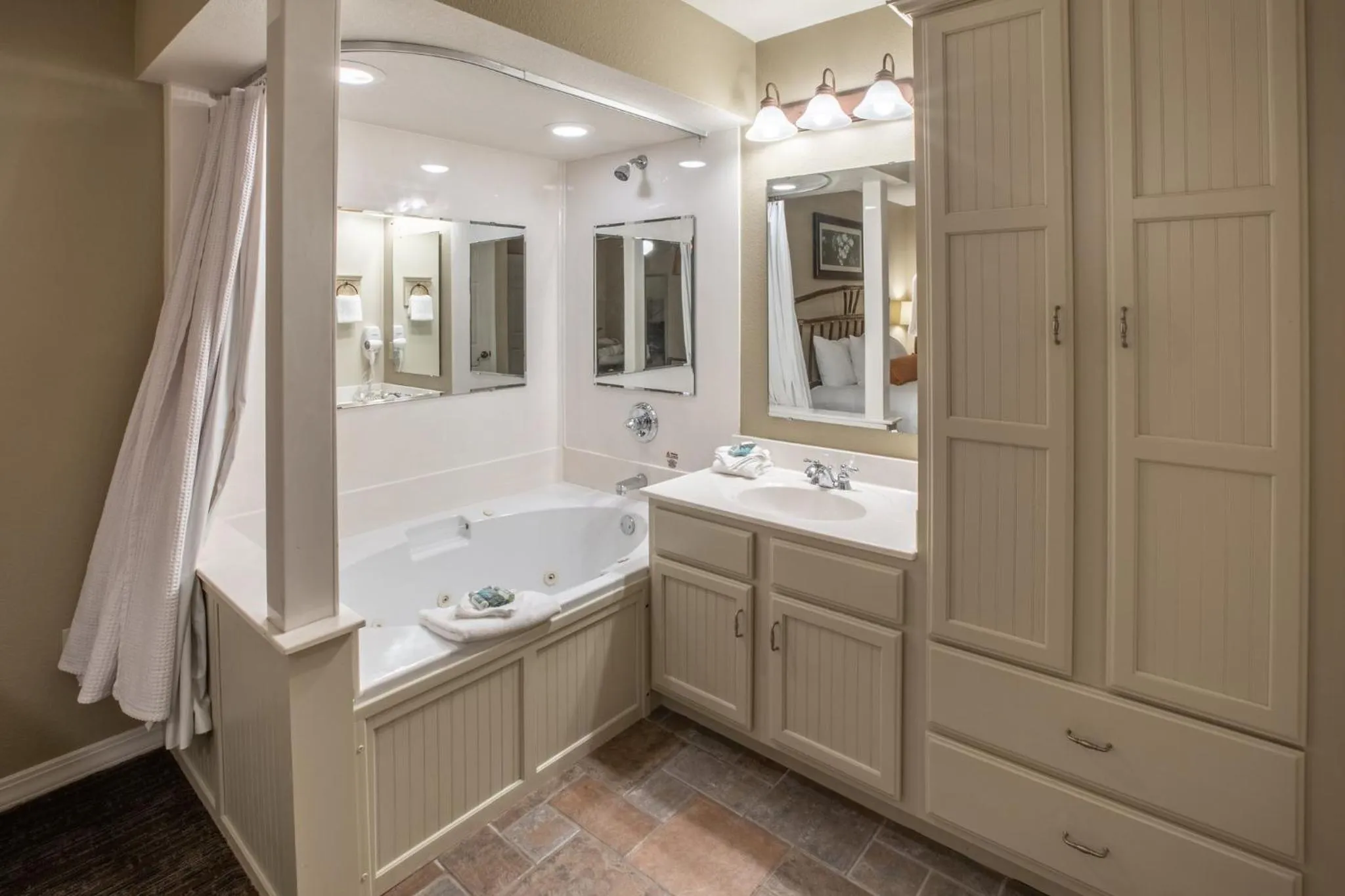 Photo of the whole room in Holiday Inn Club Vacations Holiday Hills Resort at Branson