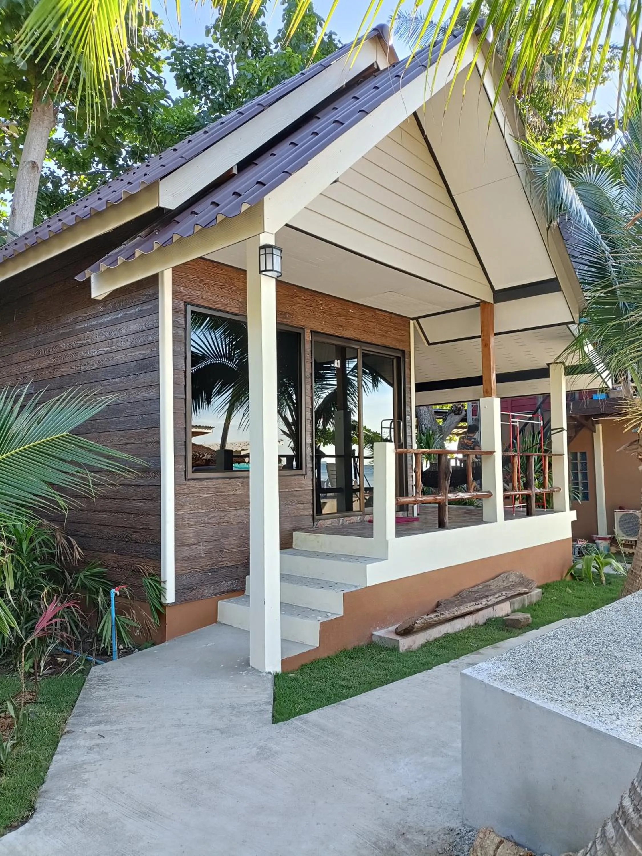 Sea Shell Beach Resort