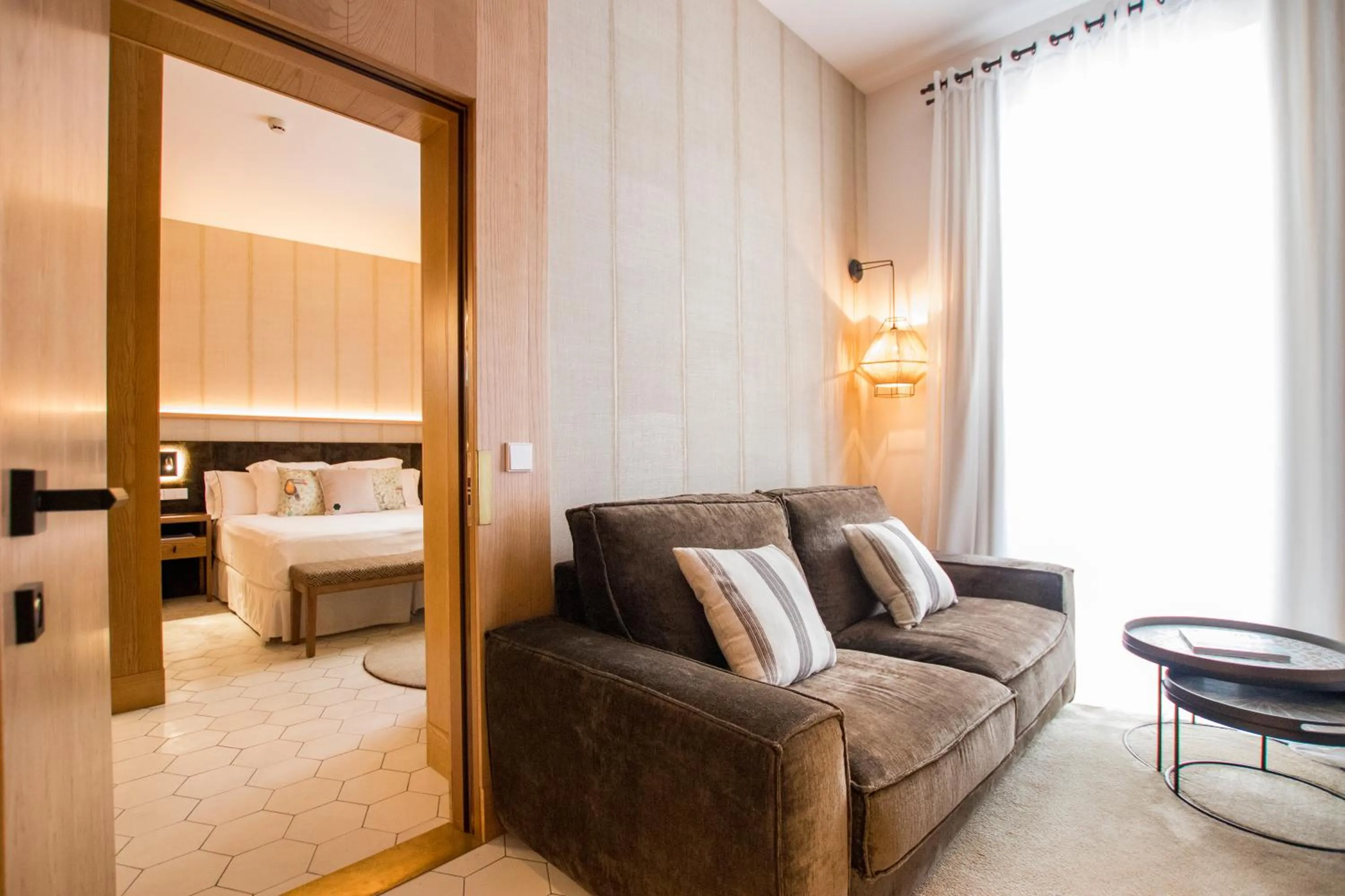 Living room, Bed in Boutique Hotel Sant Roc & Spa