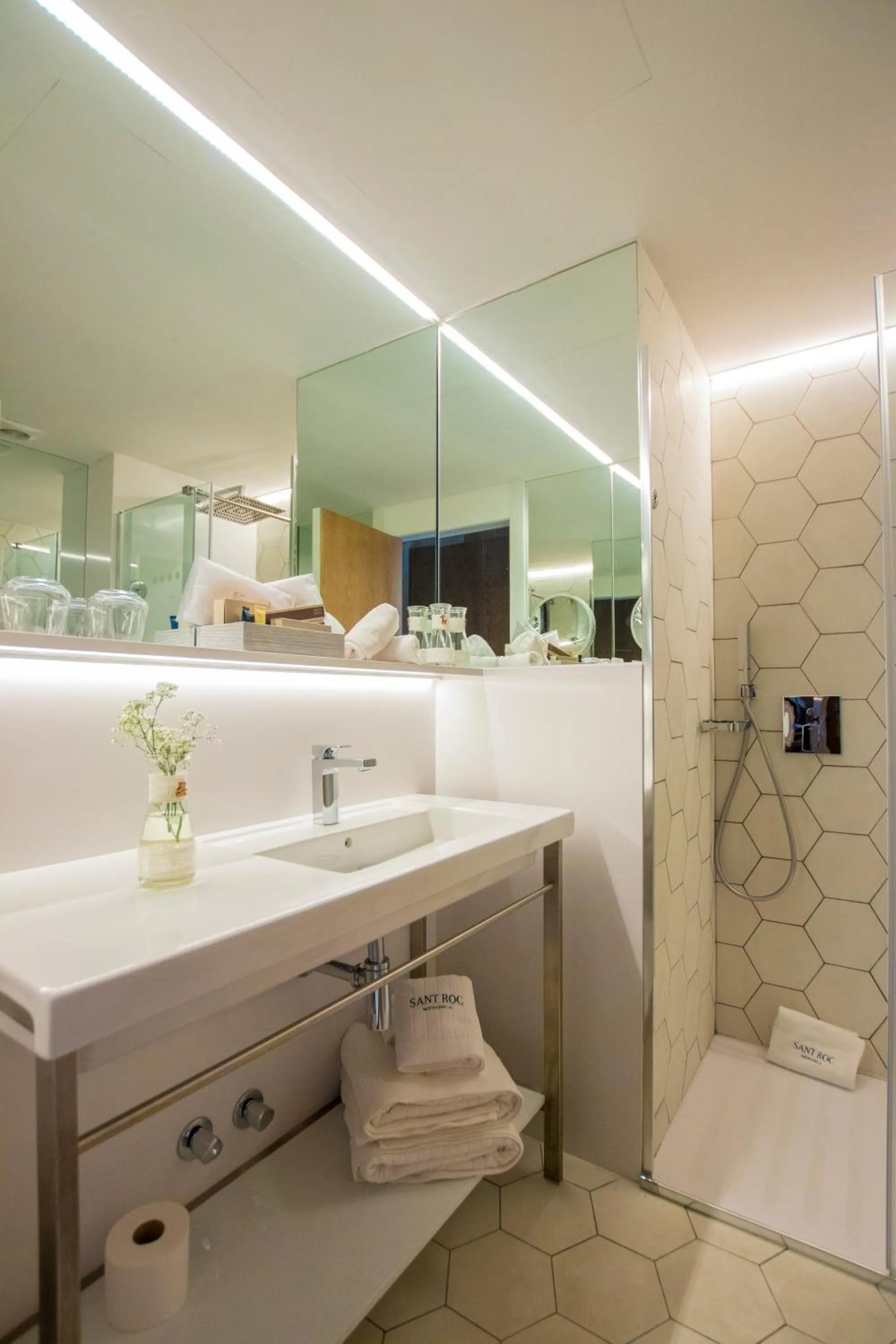 Bathroom in Boutique Hotel Sant Roc & Spa