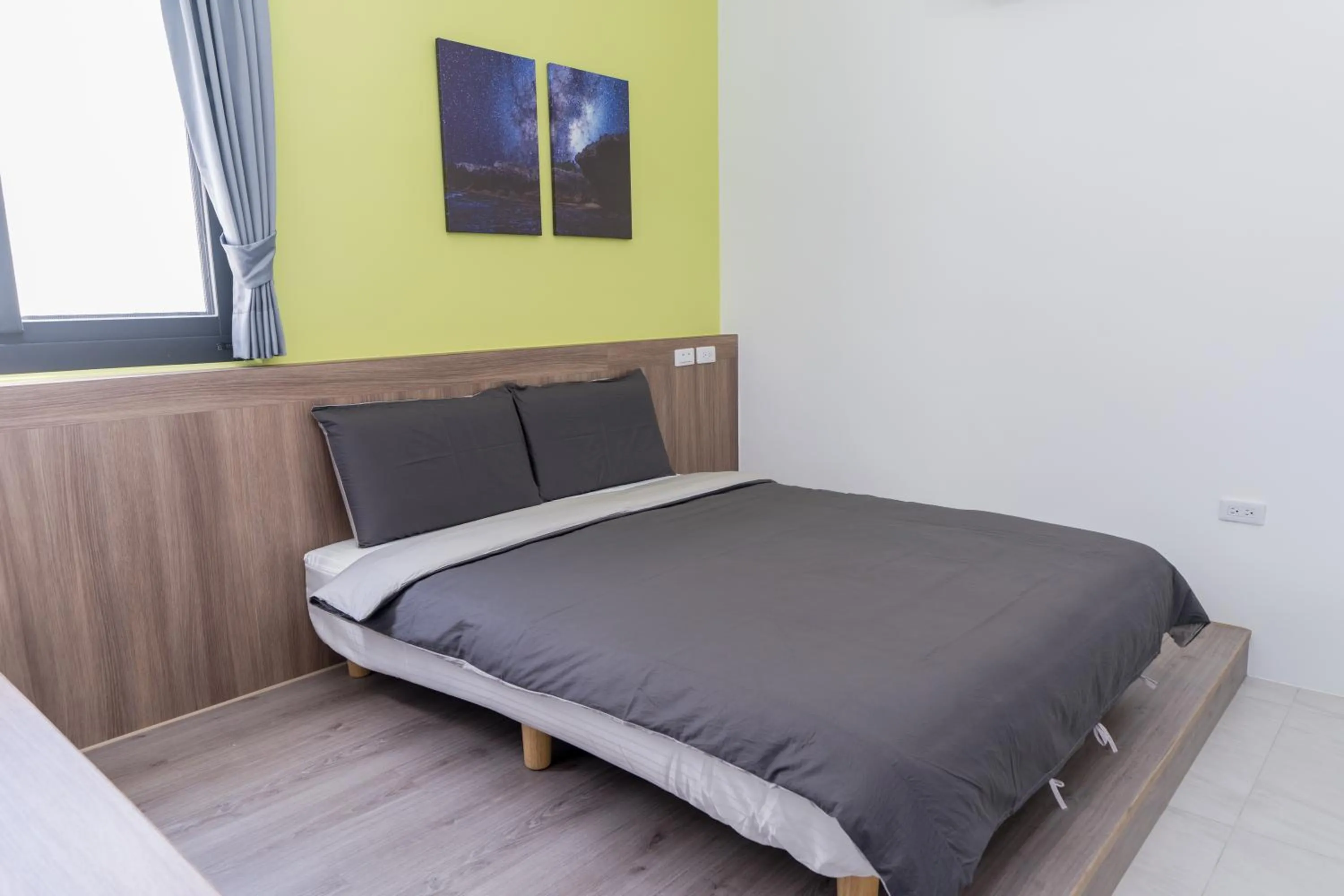 Bed in Colorful B&B