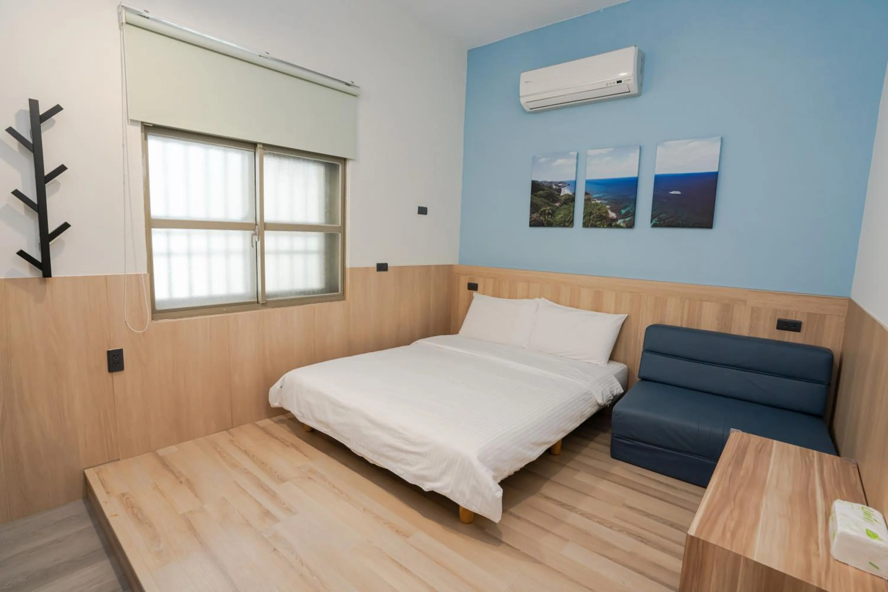 Bed in Colorful B&B