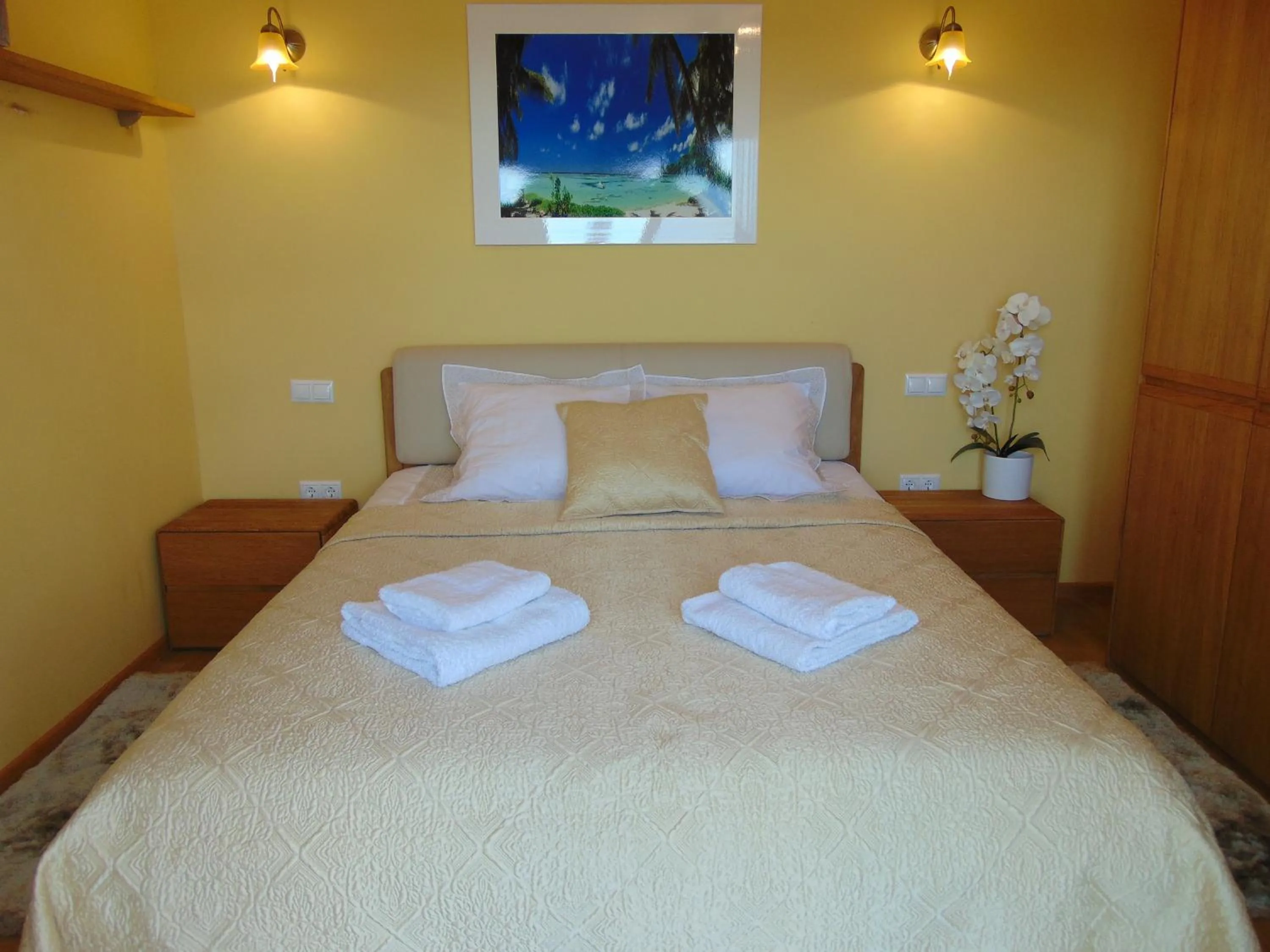 Bedroom, Bed in Villa Altavista El Campello, Alicante