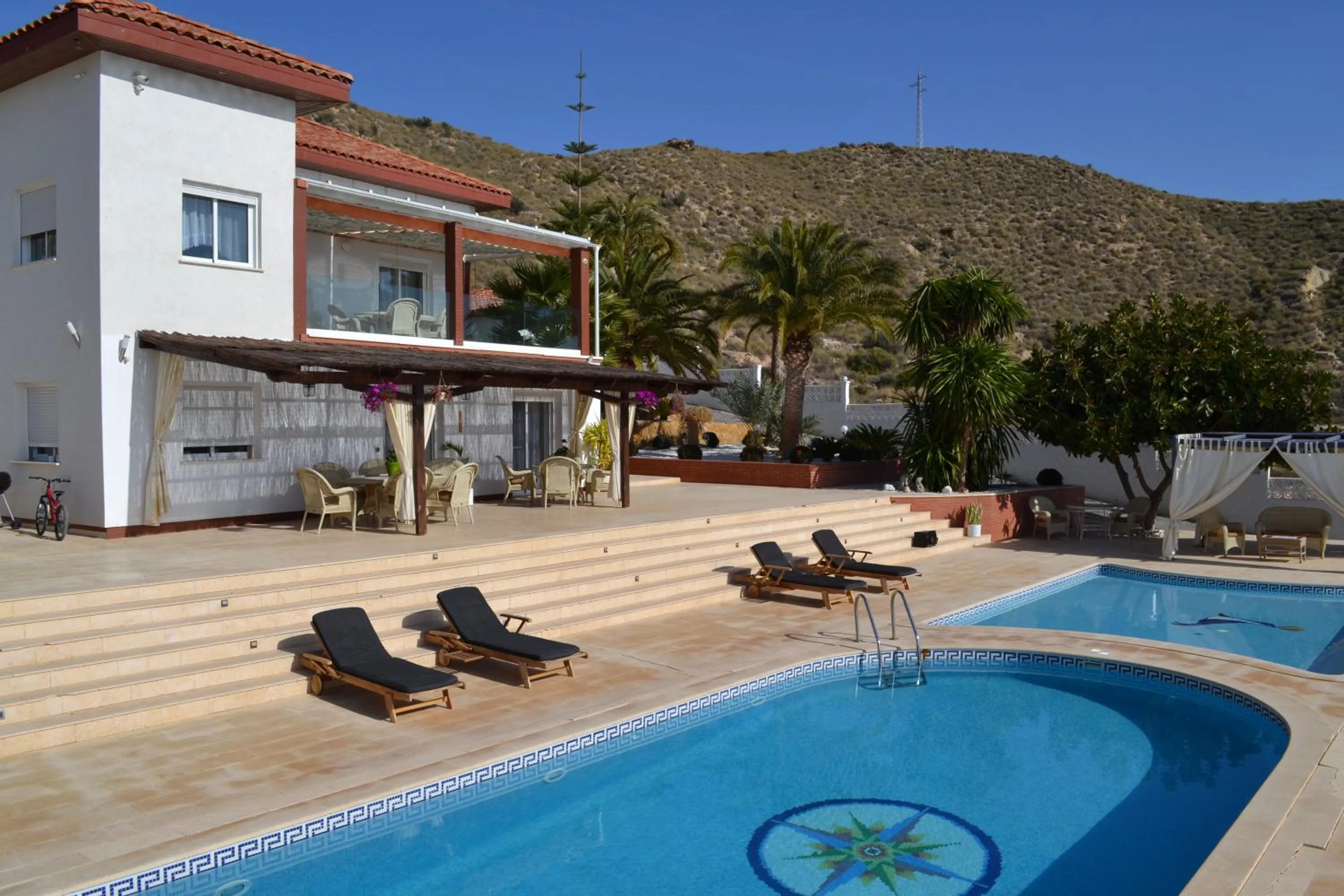 Property building in Villa Altavista El Campello, Alicante