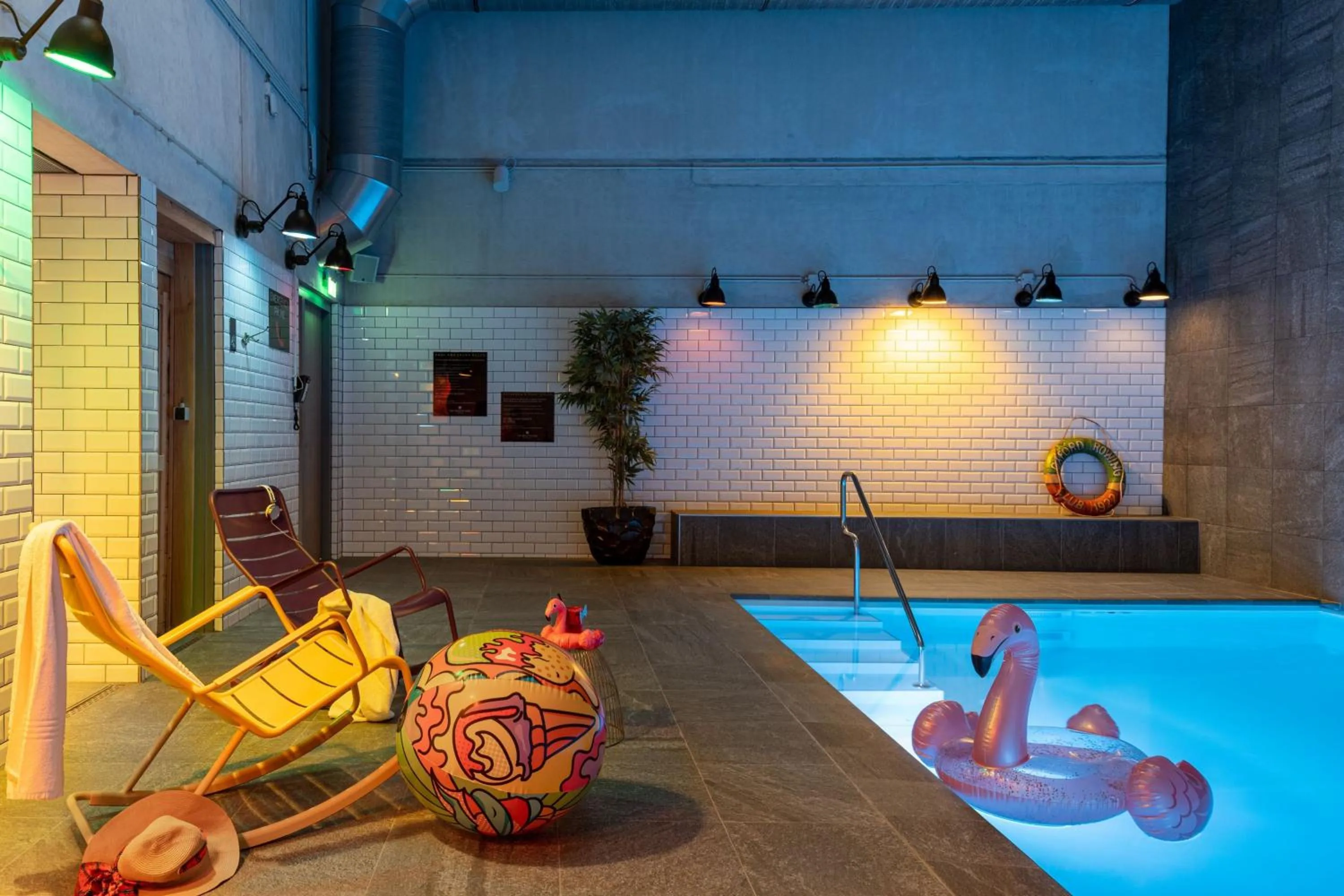 Swimming pool in Moxy Amsterdam Houthavens