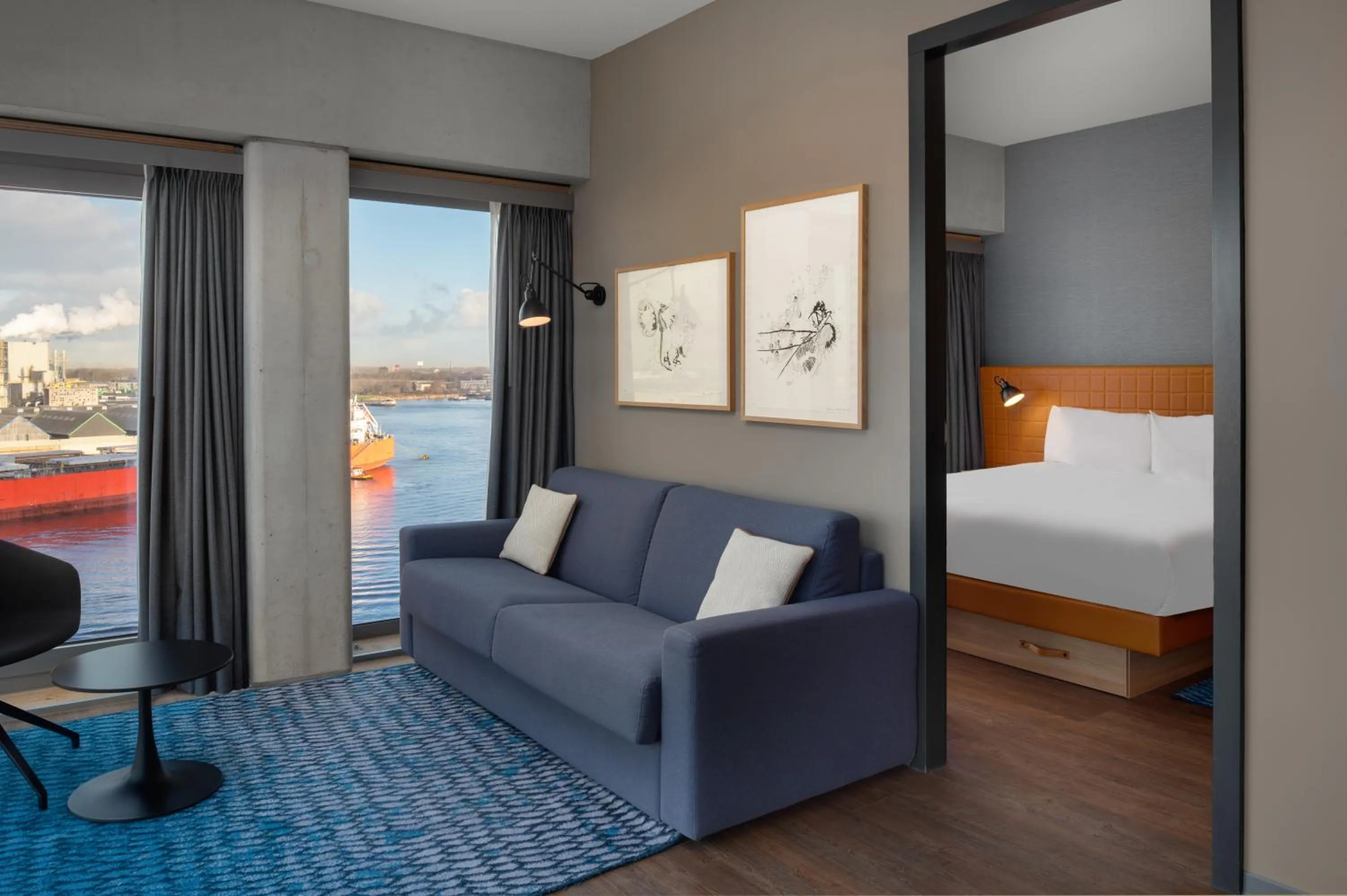 Bed in Residence Inn by Marriott Amsterdam Houthavens