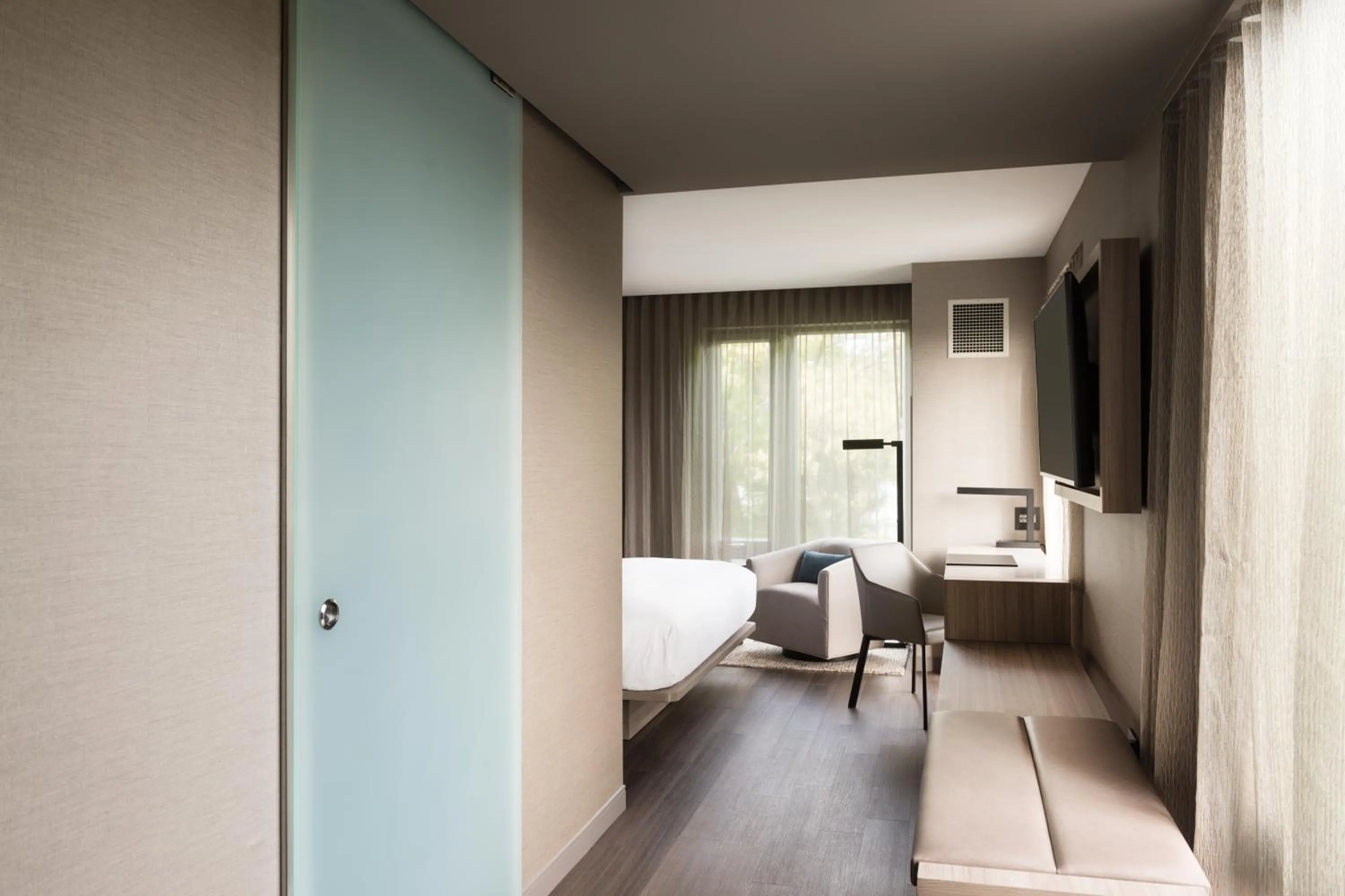 Bedroom, Bed in AC Hotel by Marriott Boston Cleveland Circle