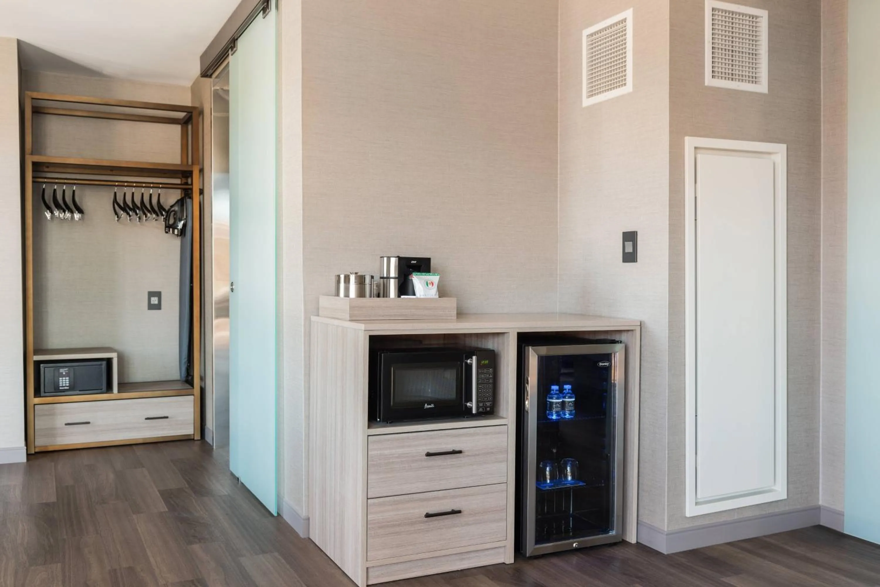 Bedroom in AC Hotel by Marriott Boston Cleveland Circle