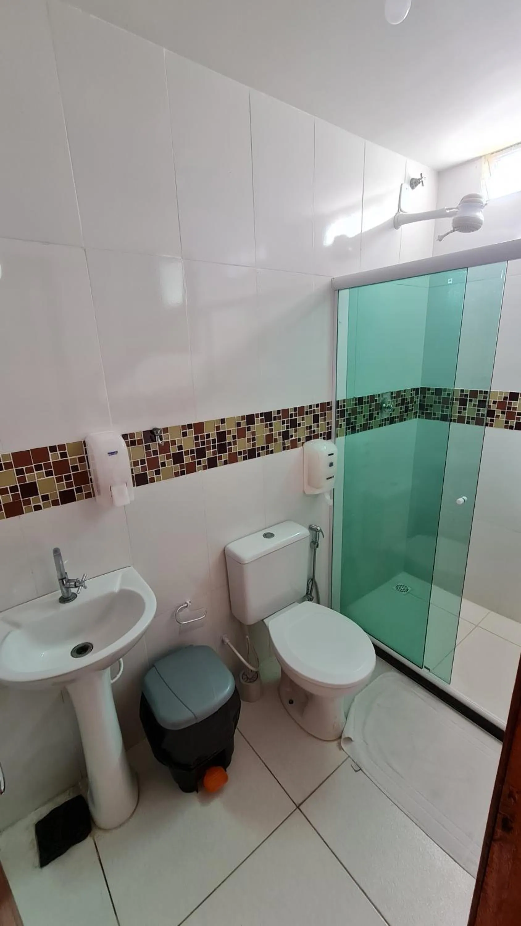 Shower in Xodó do Peró Suítes