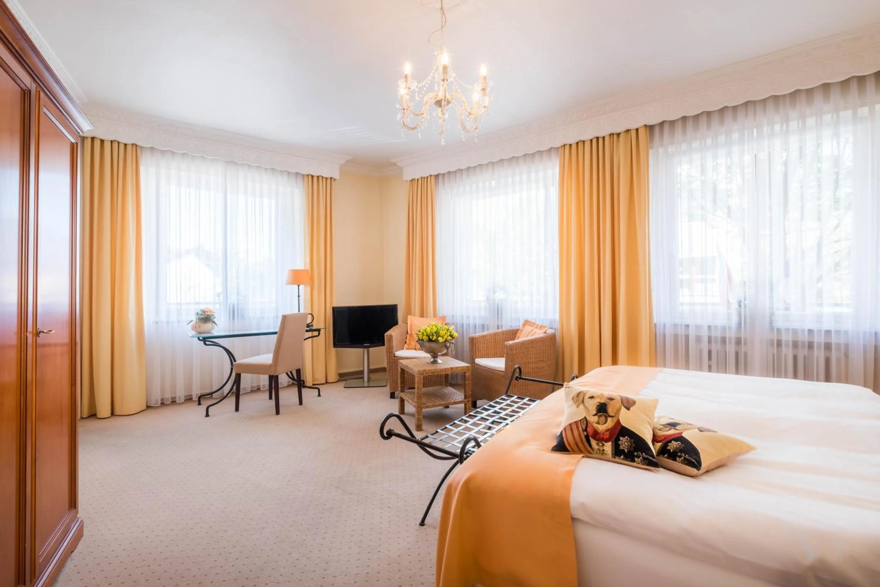 Photo of the whole room, Bed in Hotel zur Mühle