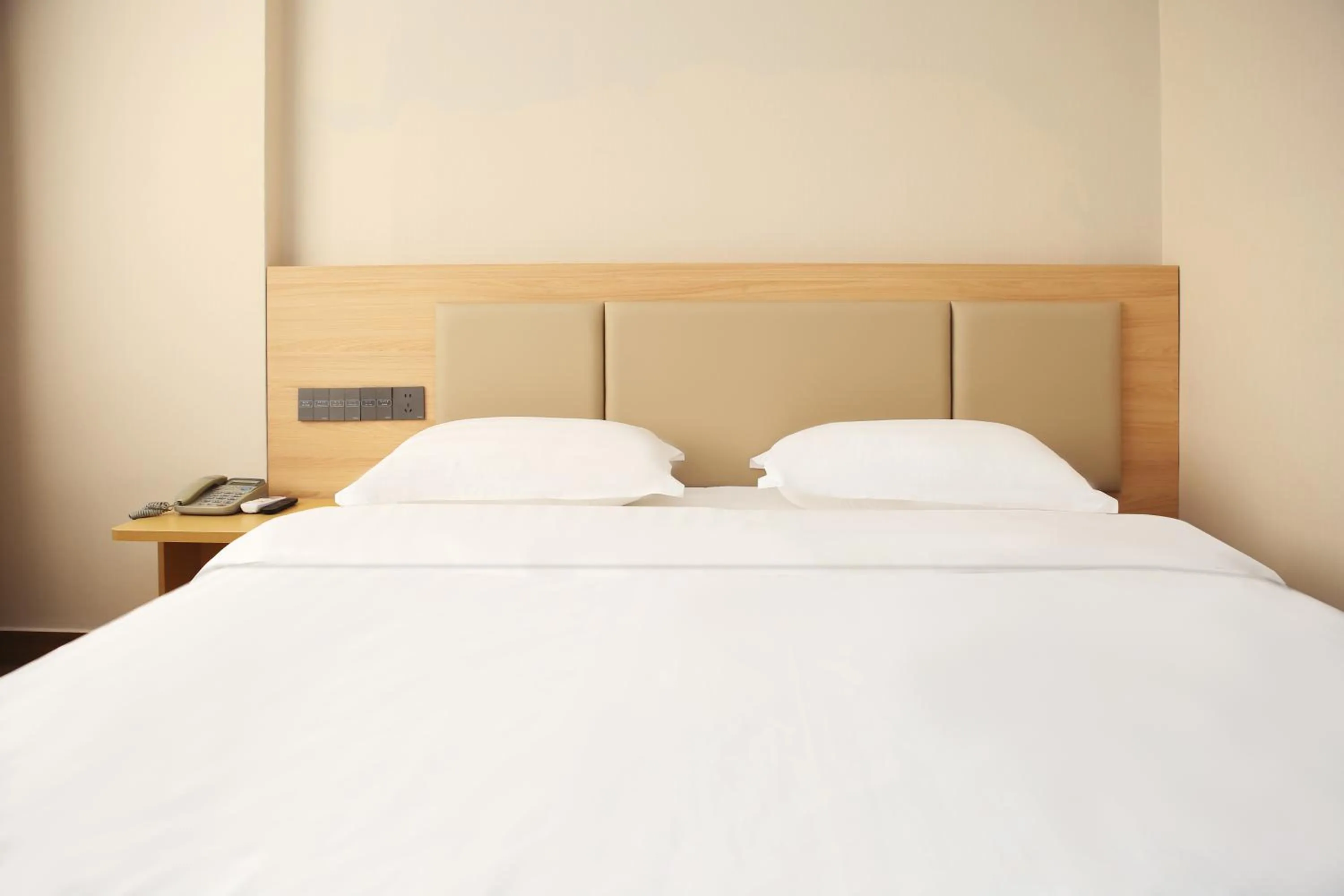 Bed in Shenzhen Green Oasis Hotel, Baoan