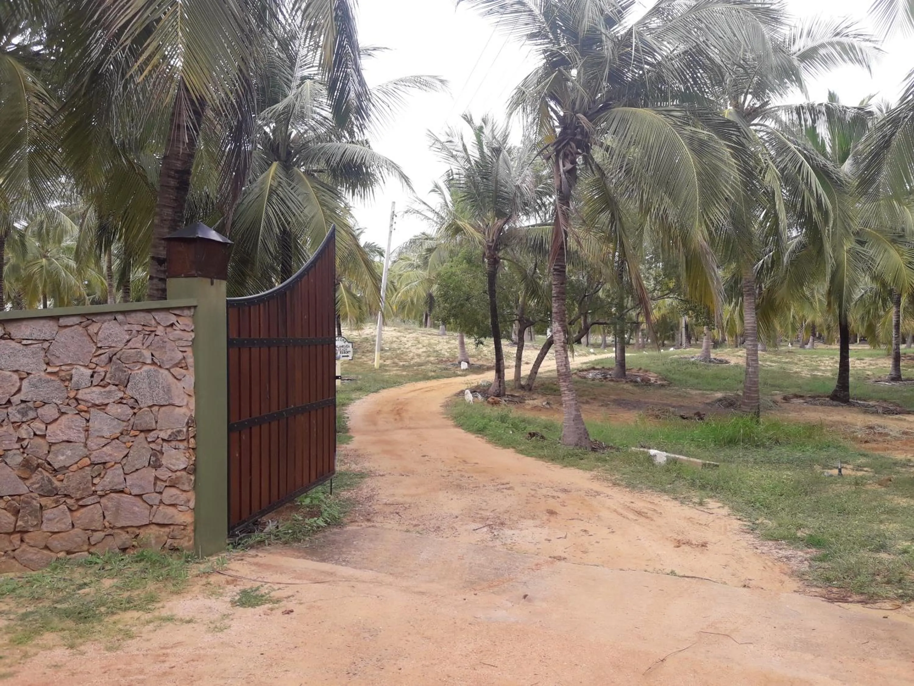 Property building in Majestic Beach Retreat