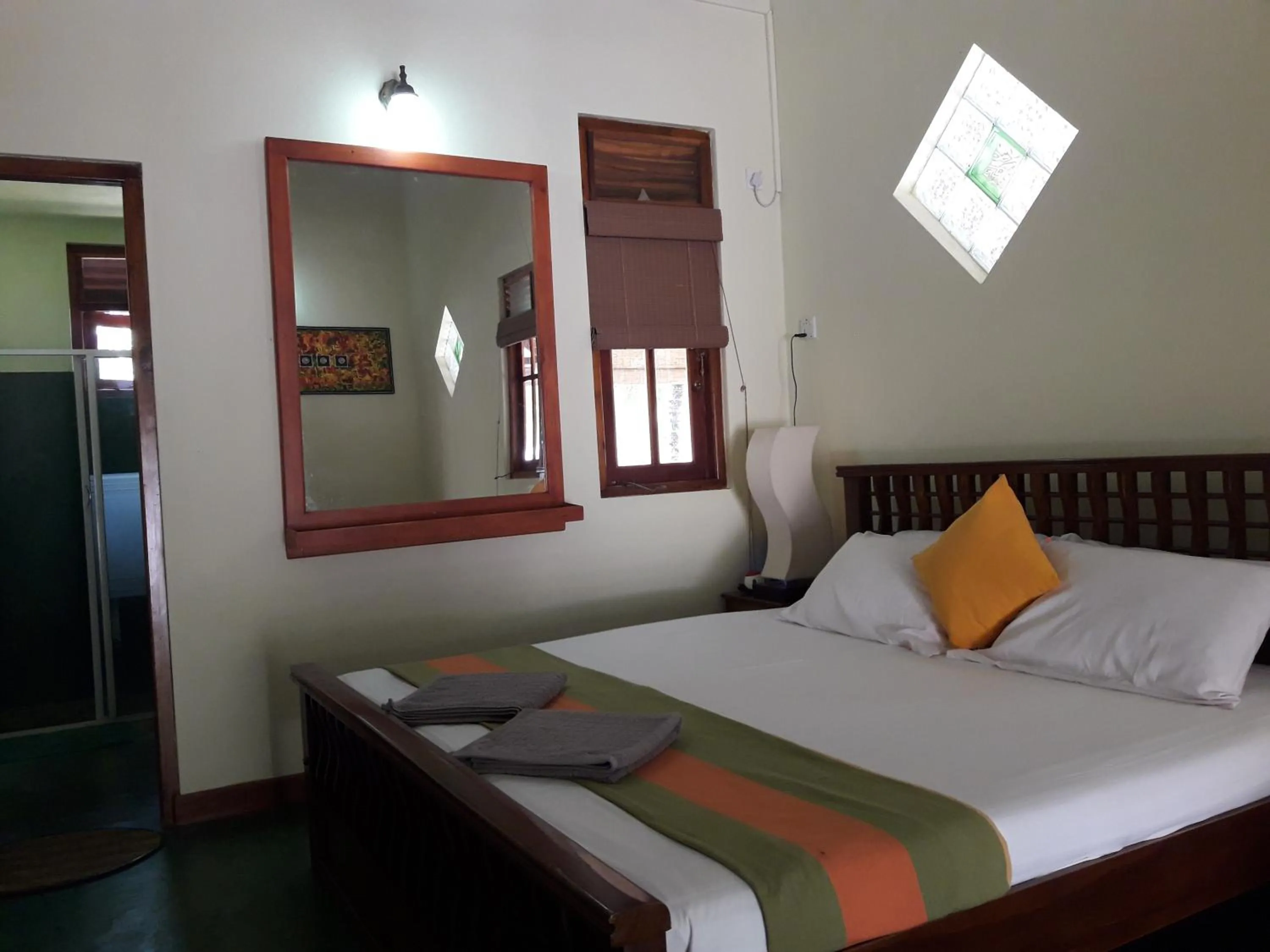 Bed in Majestic Beach Retreat