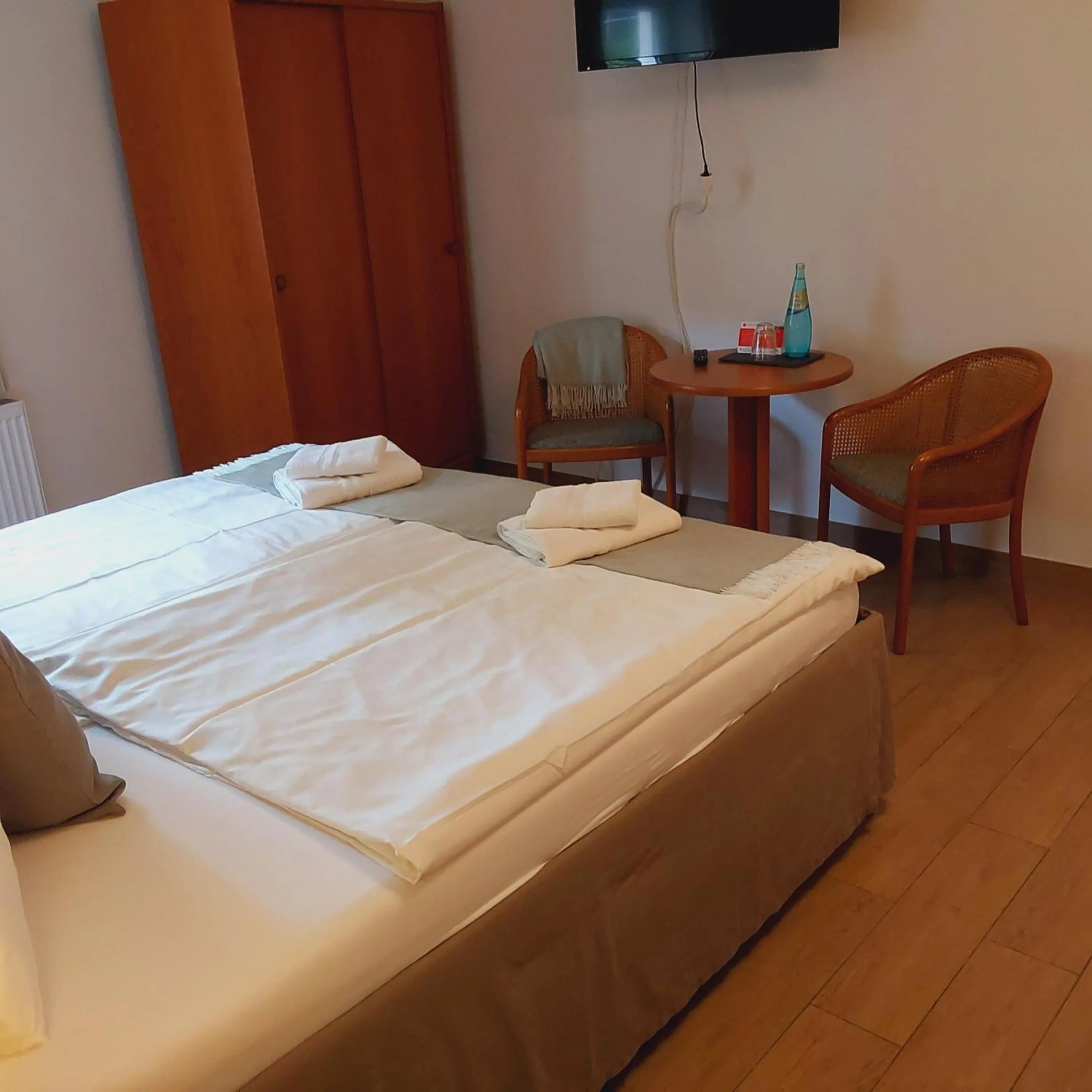 Bed in Bed and Breakfast Wehlen