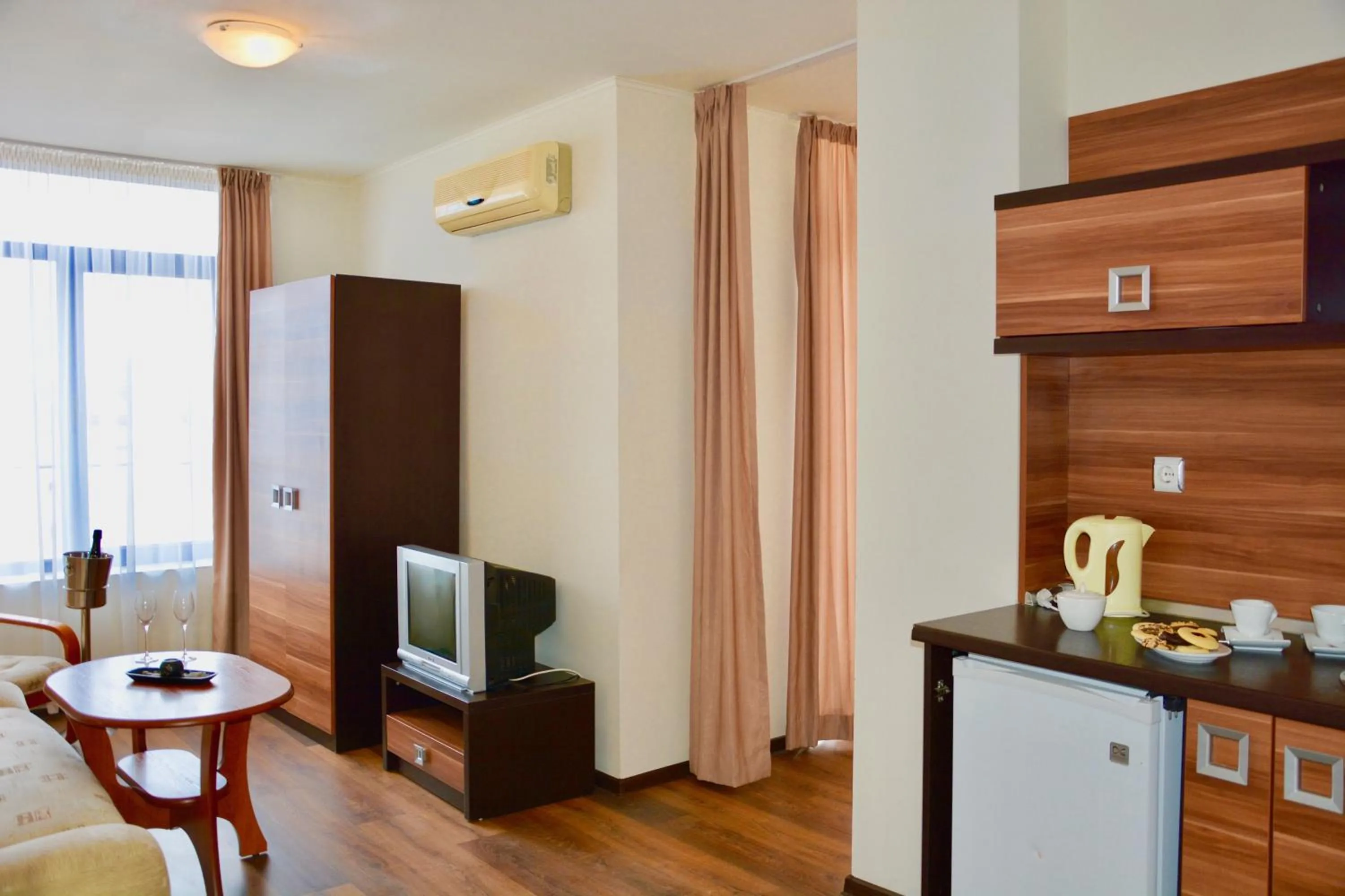 Kitchen or kitchenette in Rainbow 1 Holiday Complex