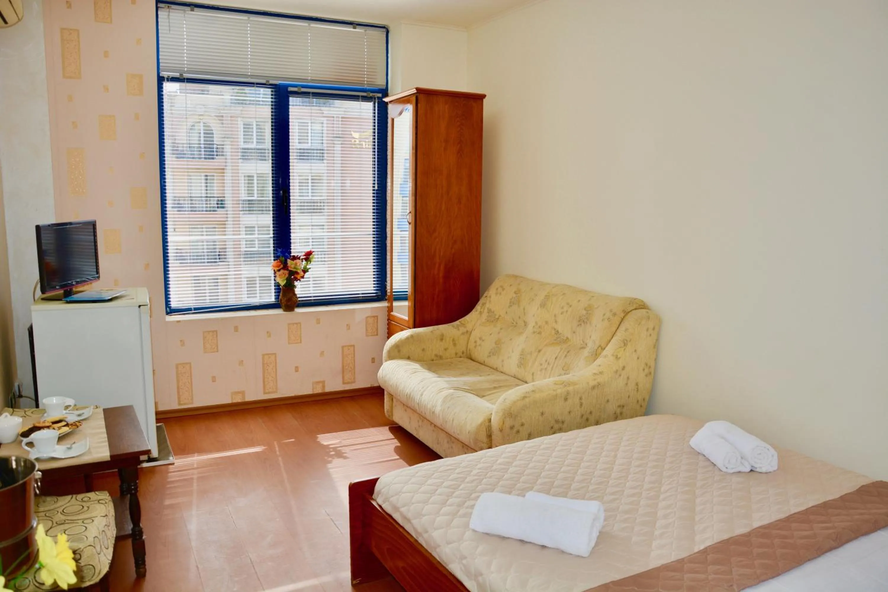 Photo of the whole room, Bed in Rainbow 1 Holiday Complex