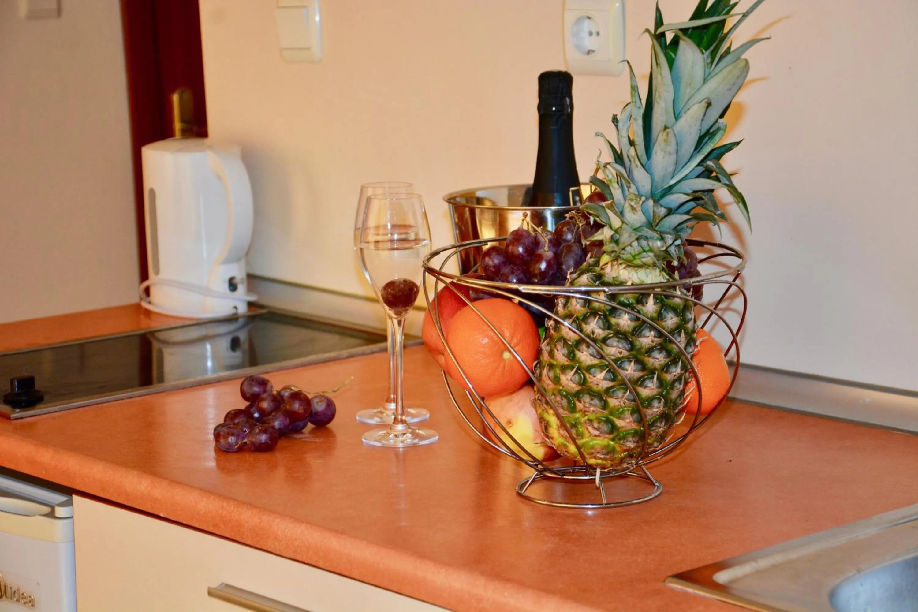 Kitchen or kitchenette in Rainbow 1 Holiday Complex