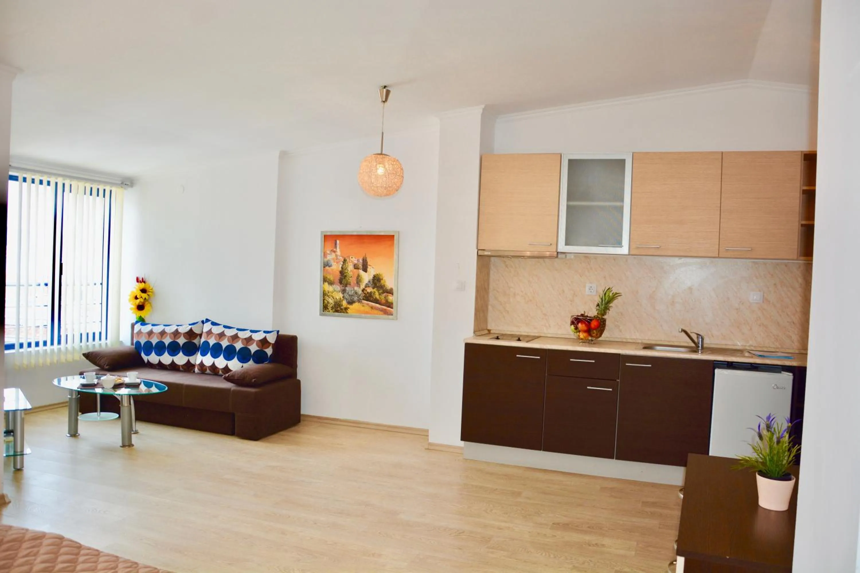Kitchen or kitchenette in Rainbow 1 Holiday Complex