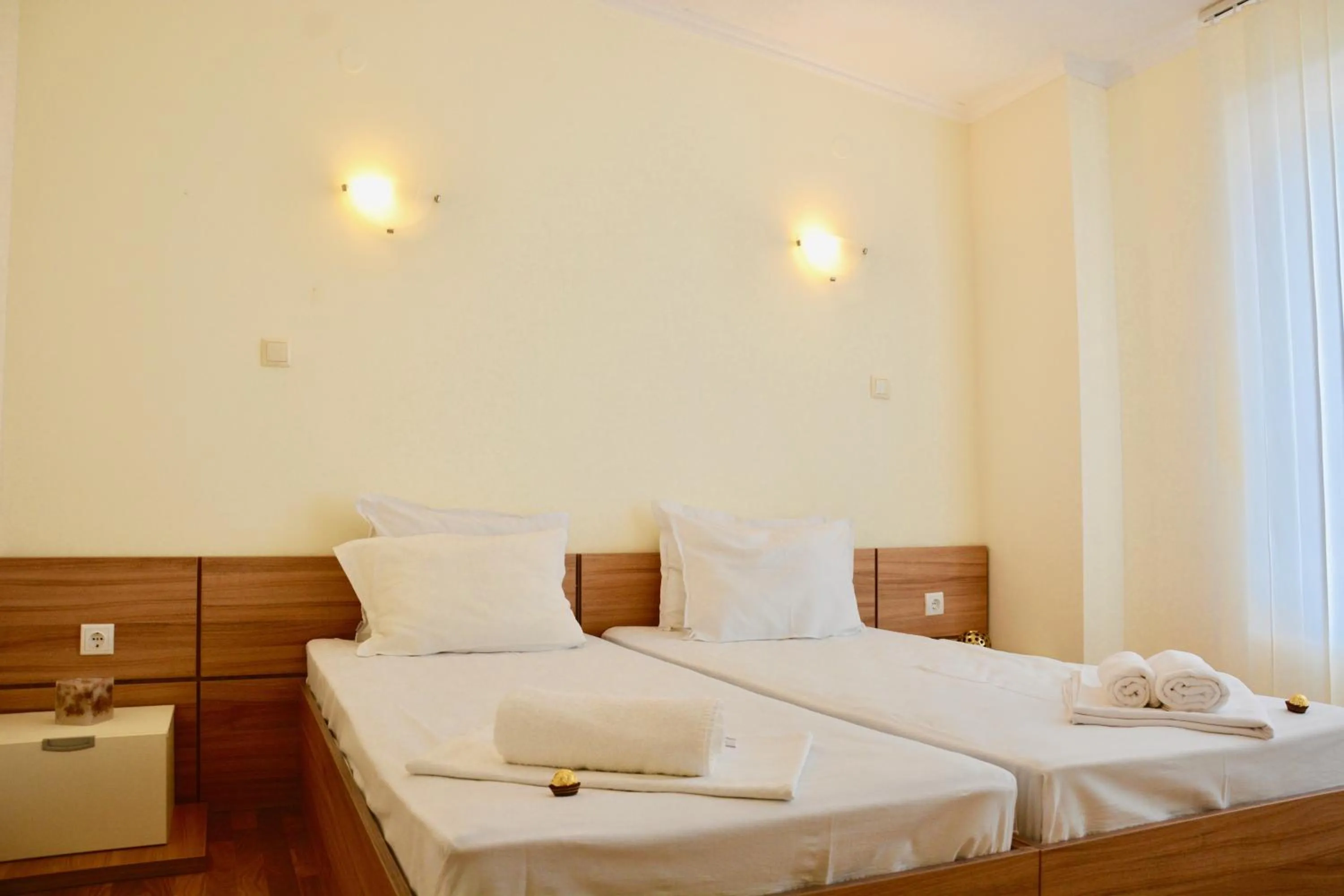 Photo of the whole room, Bed in Rainbow 1 Holiday Complex
