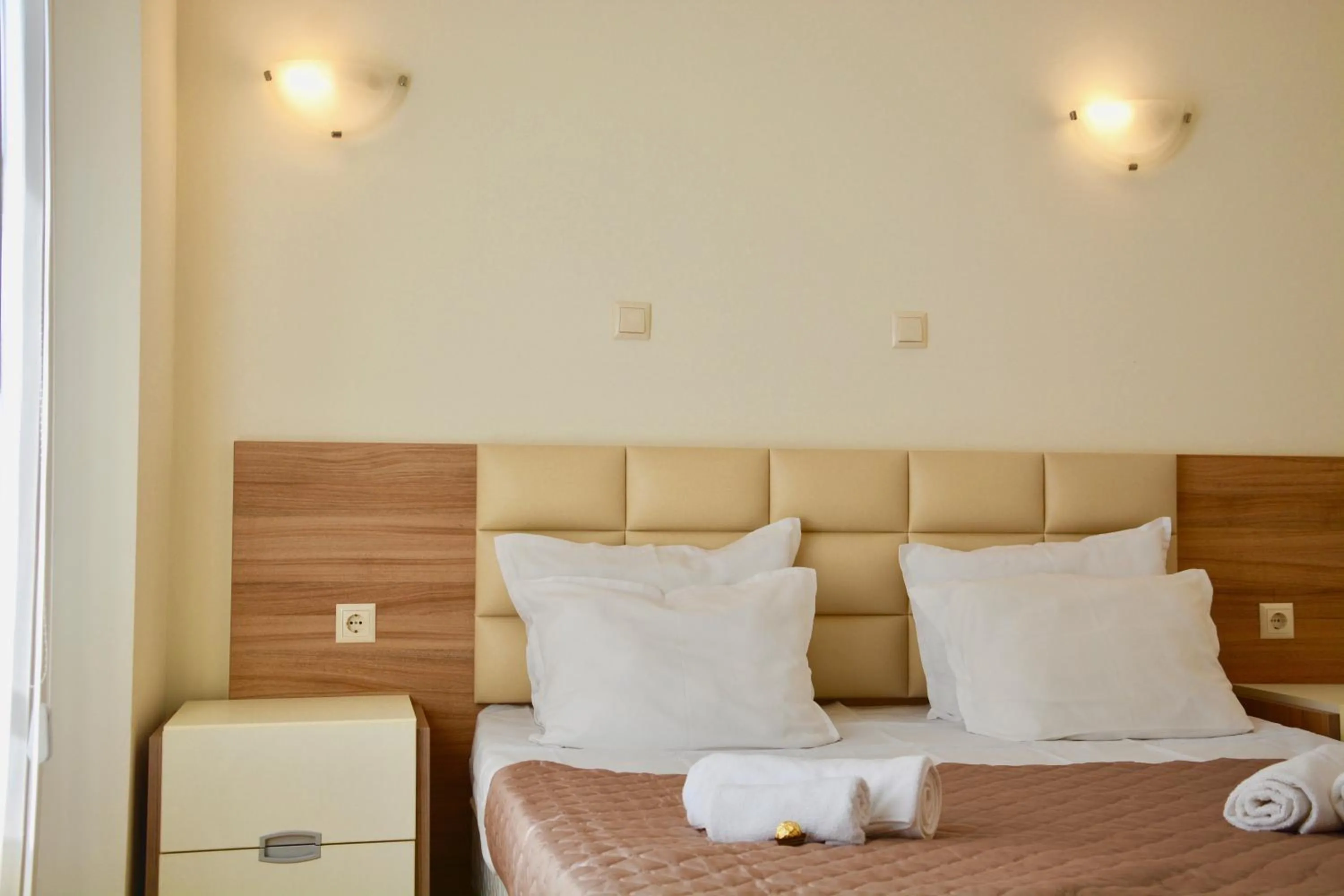 Photo of the whole room, Bed in Rainbow 1 Holiday Complex