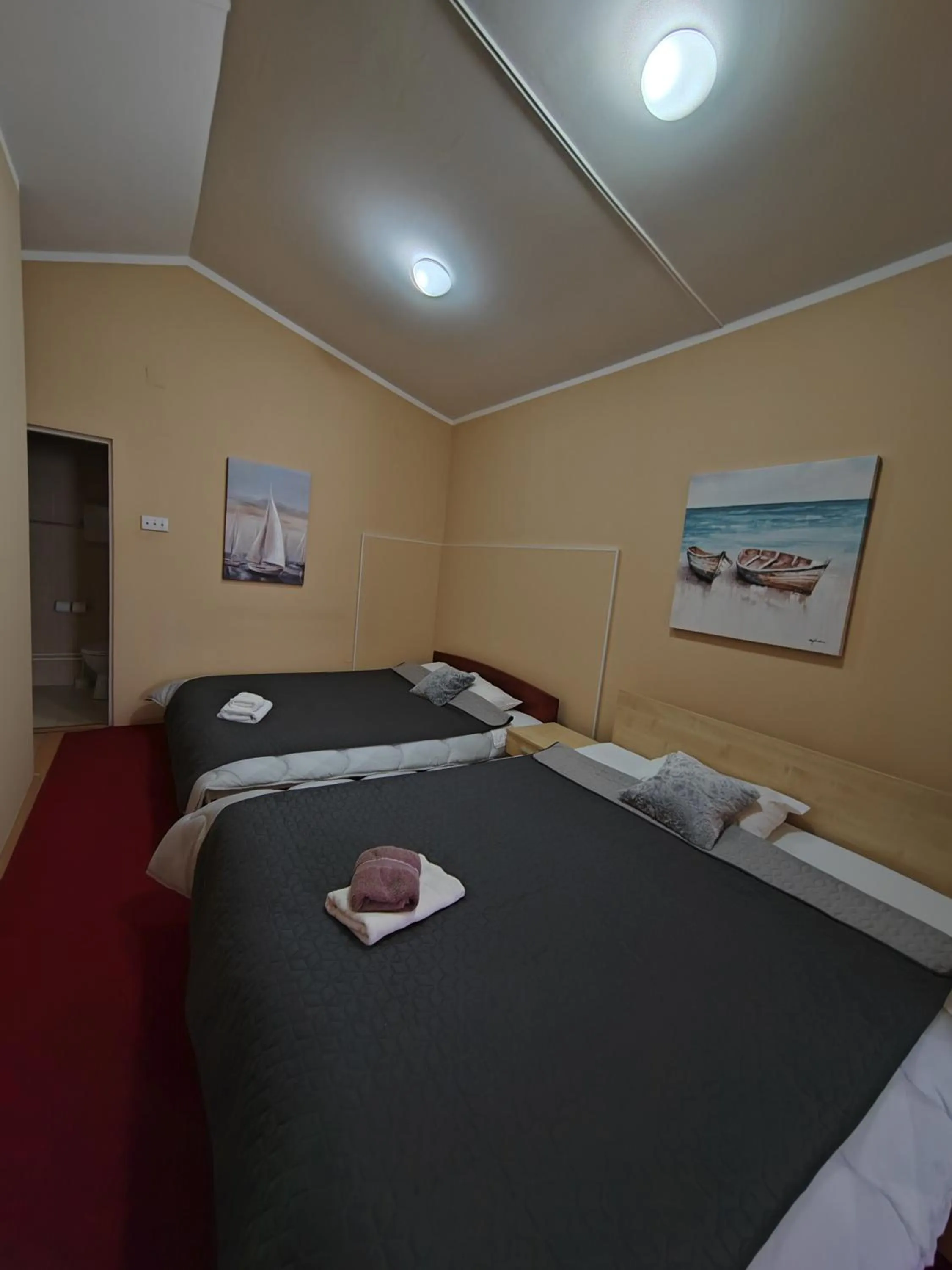 Bed in Bed and Breakfast Majesty