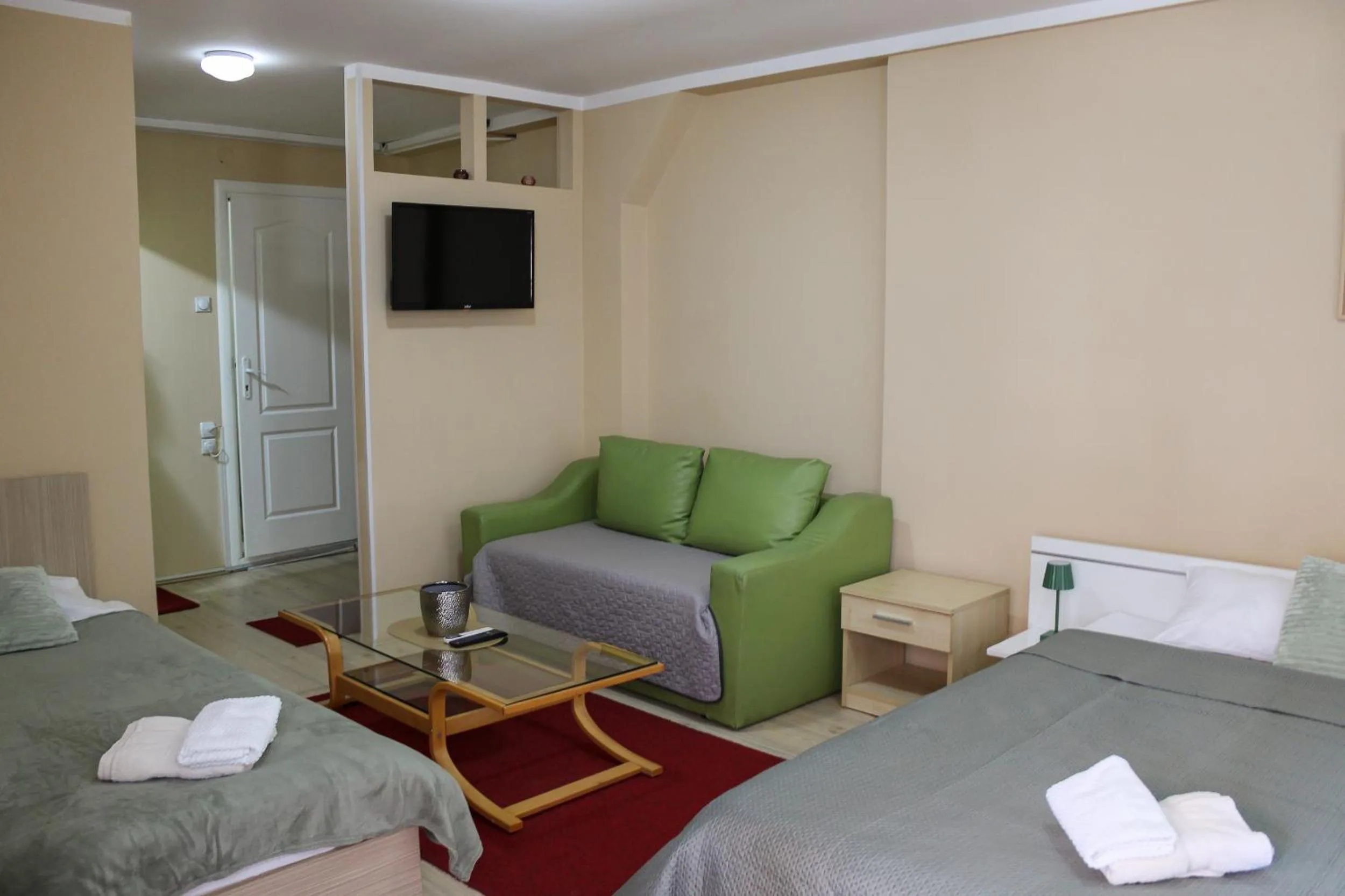 Bed in Bed and Breakfast Majesty