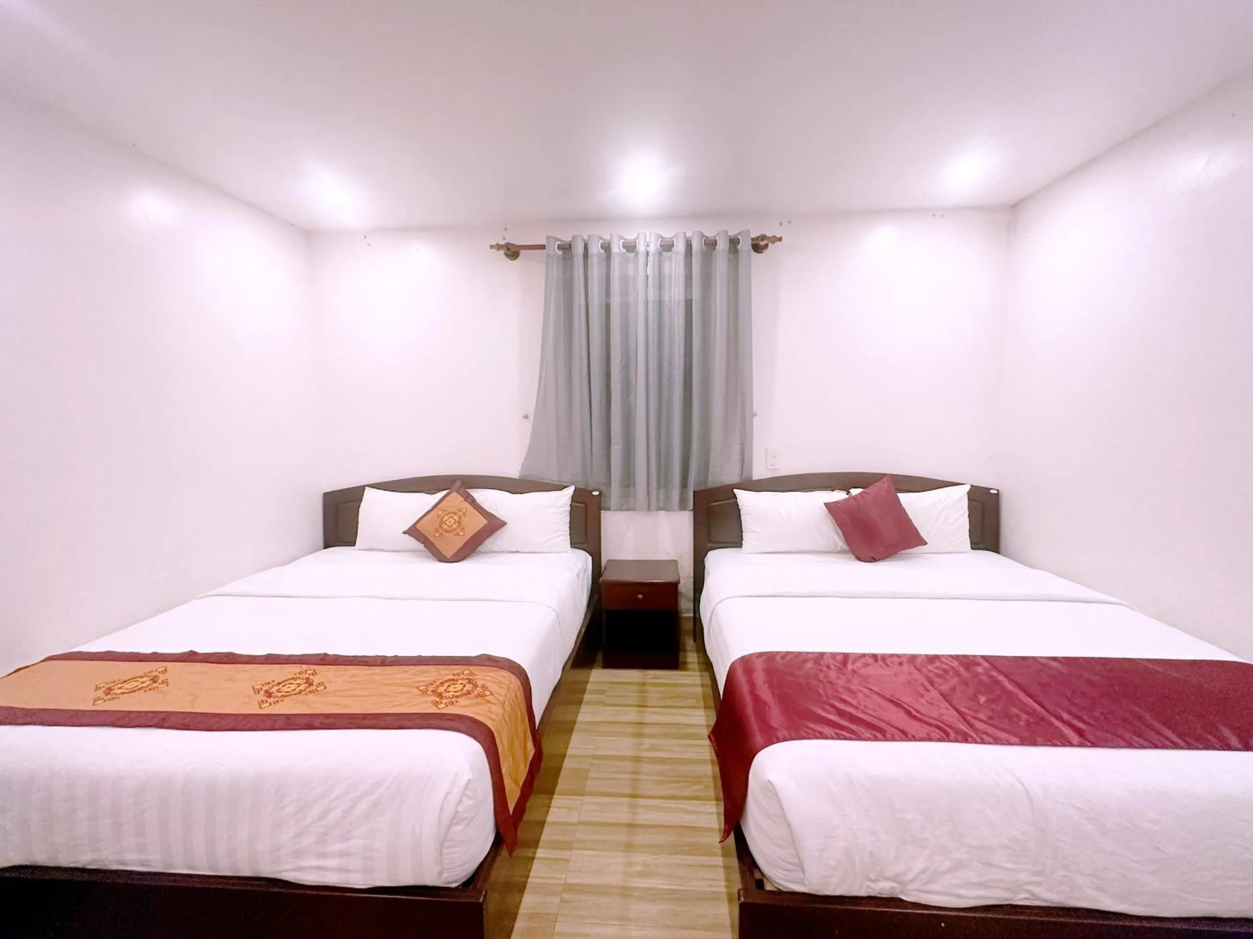 Bed in White Horse Dalat Hotel