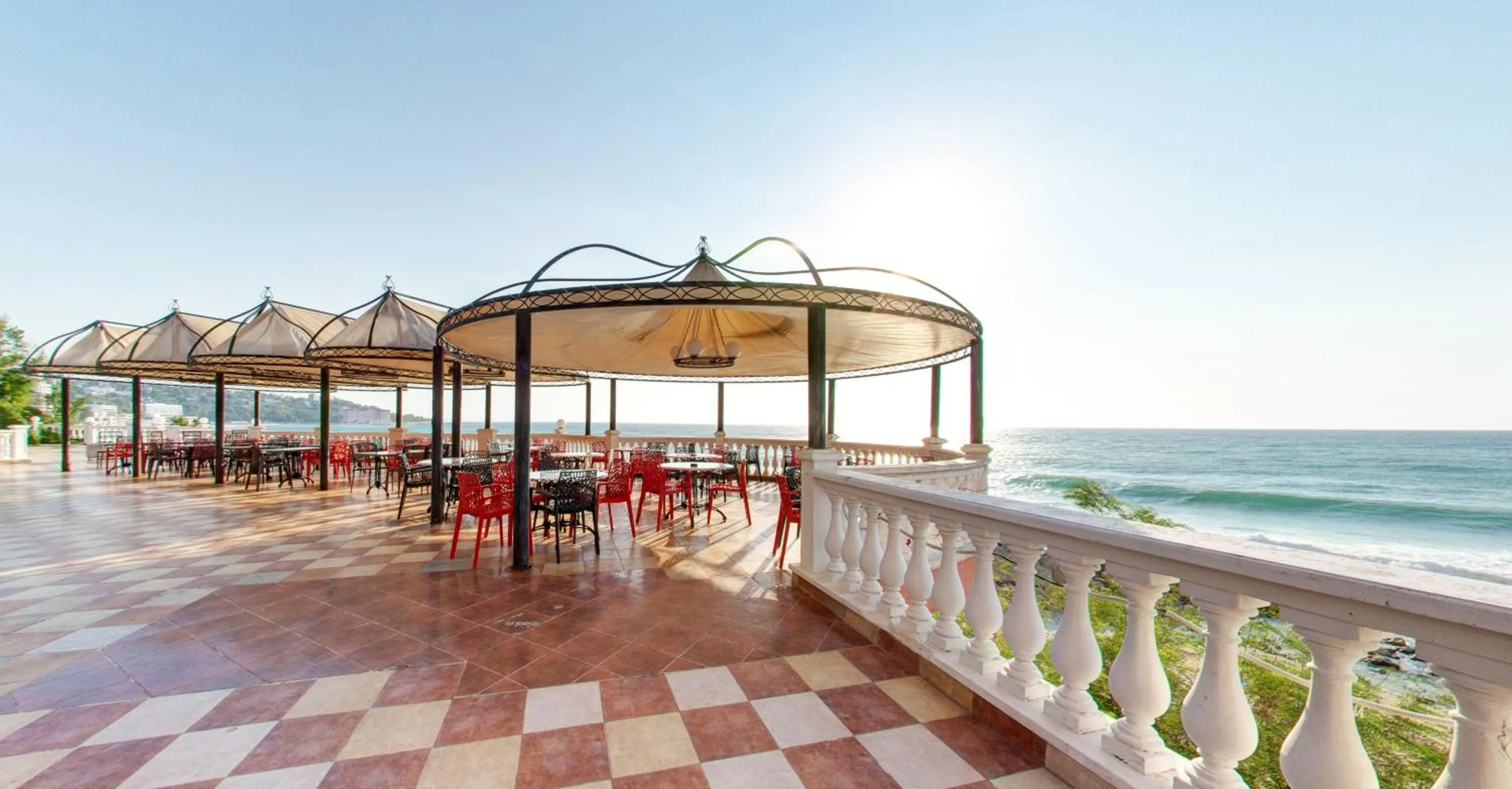 Day in SPA Hotel Sirius Beach - FREE SPA access, Full Board and drinks incl