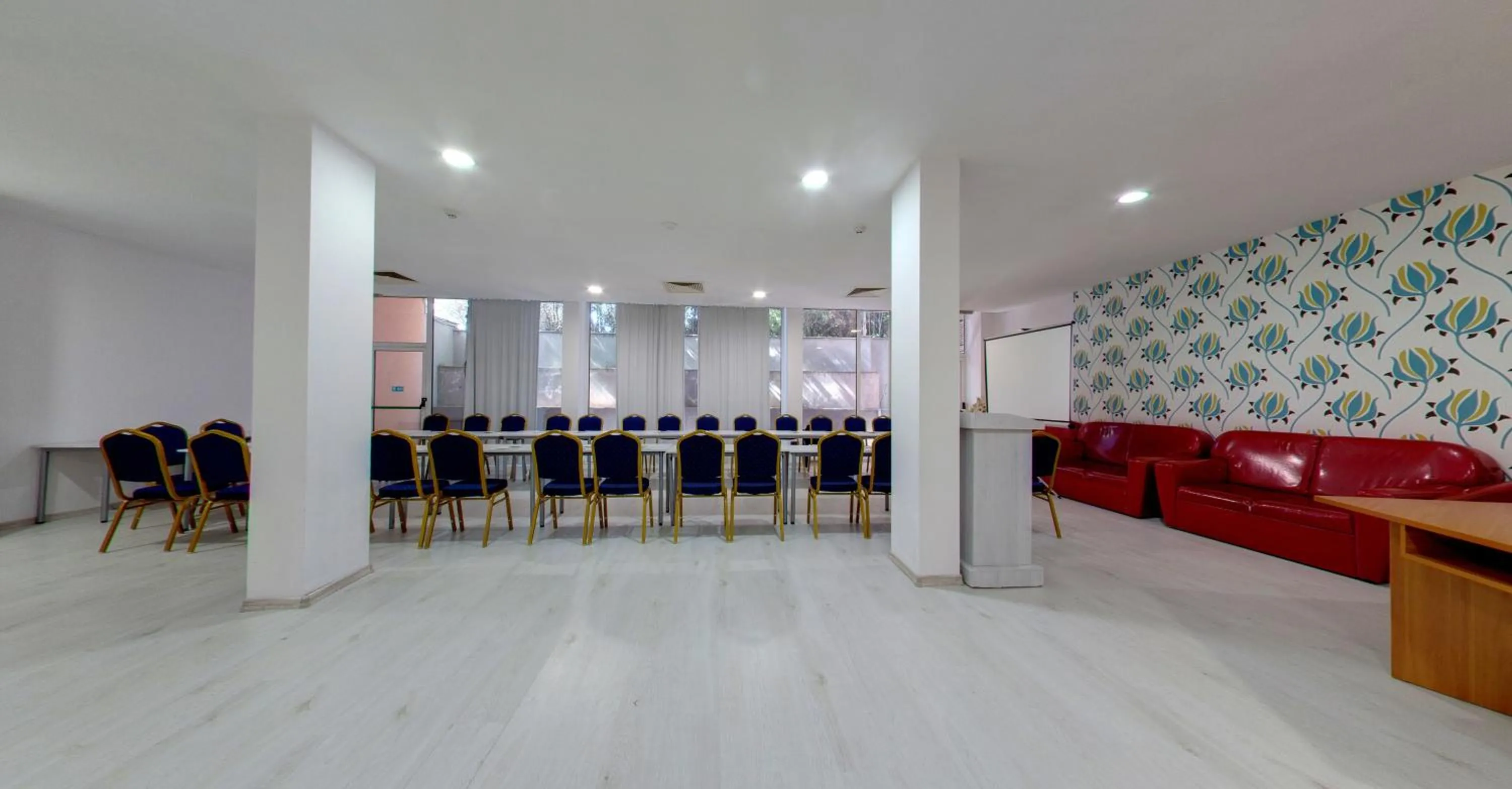 Living room in SPA Hotel Sirius Beach - FREE SPA access, Full Board and drinks incl