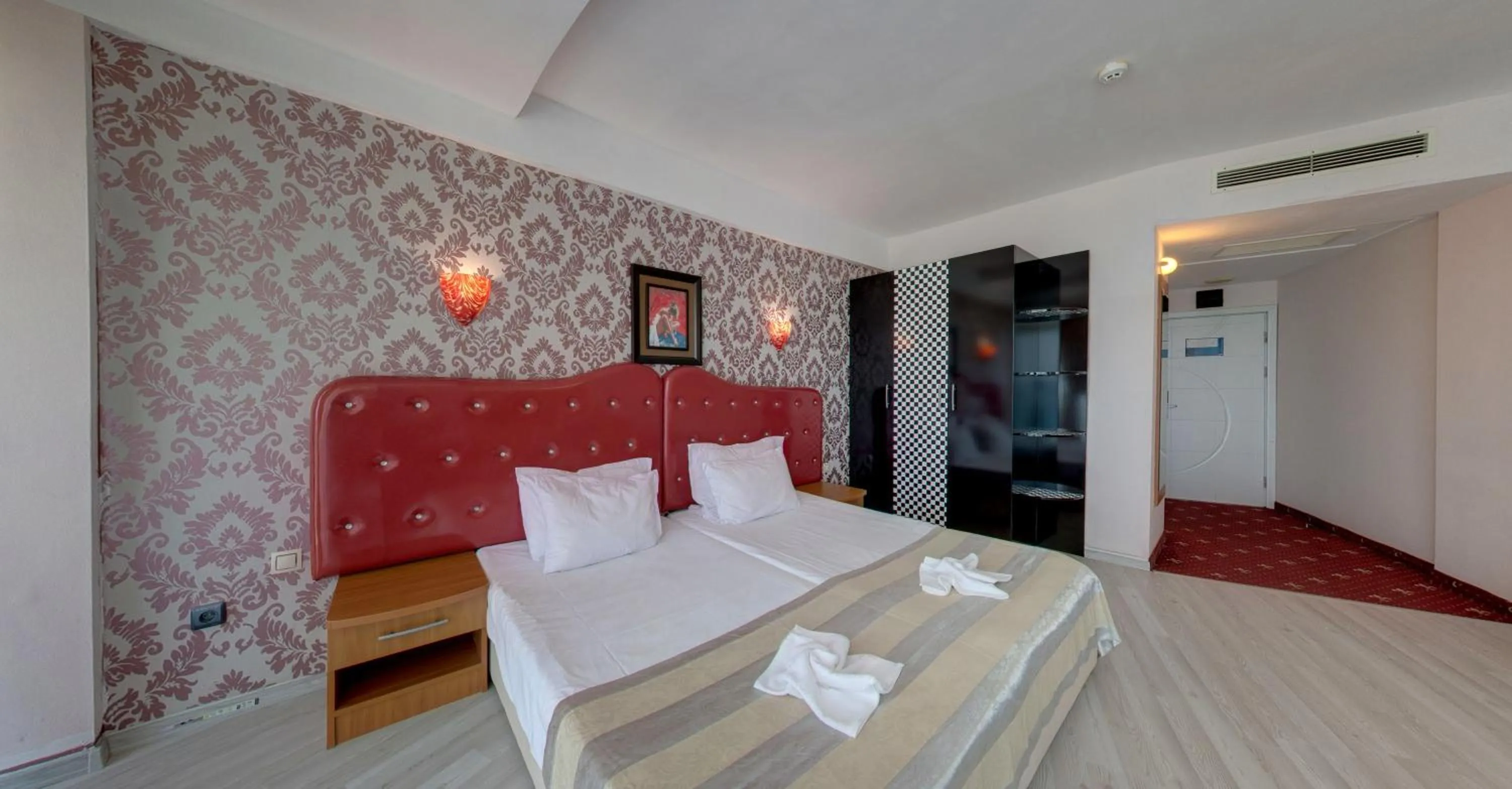 Bed in SPA Hotel Sirius Beach - FREE SPA access, Full Board and drinks incl