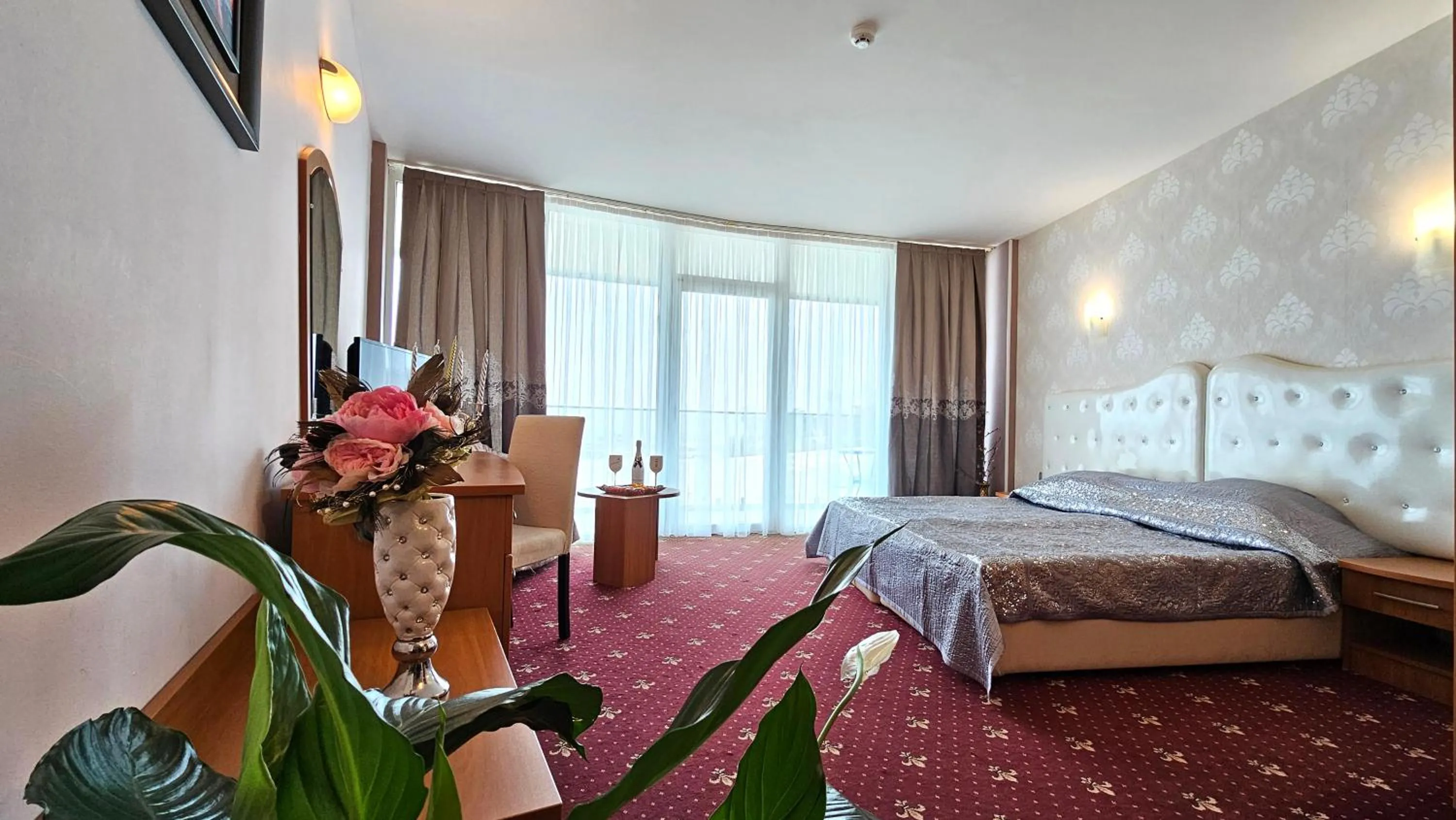 Bed in SPA Hotel Sirius Beach - FREE SPA access, Full Board and drinks incl