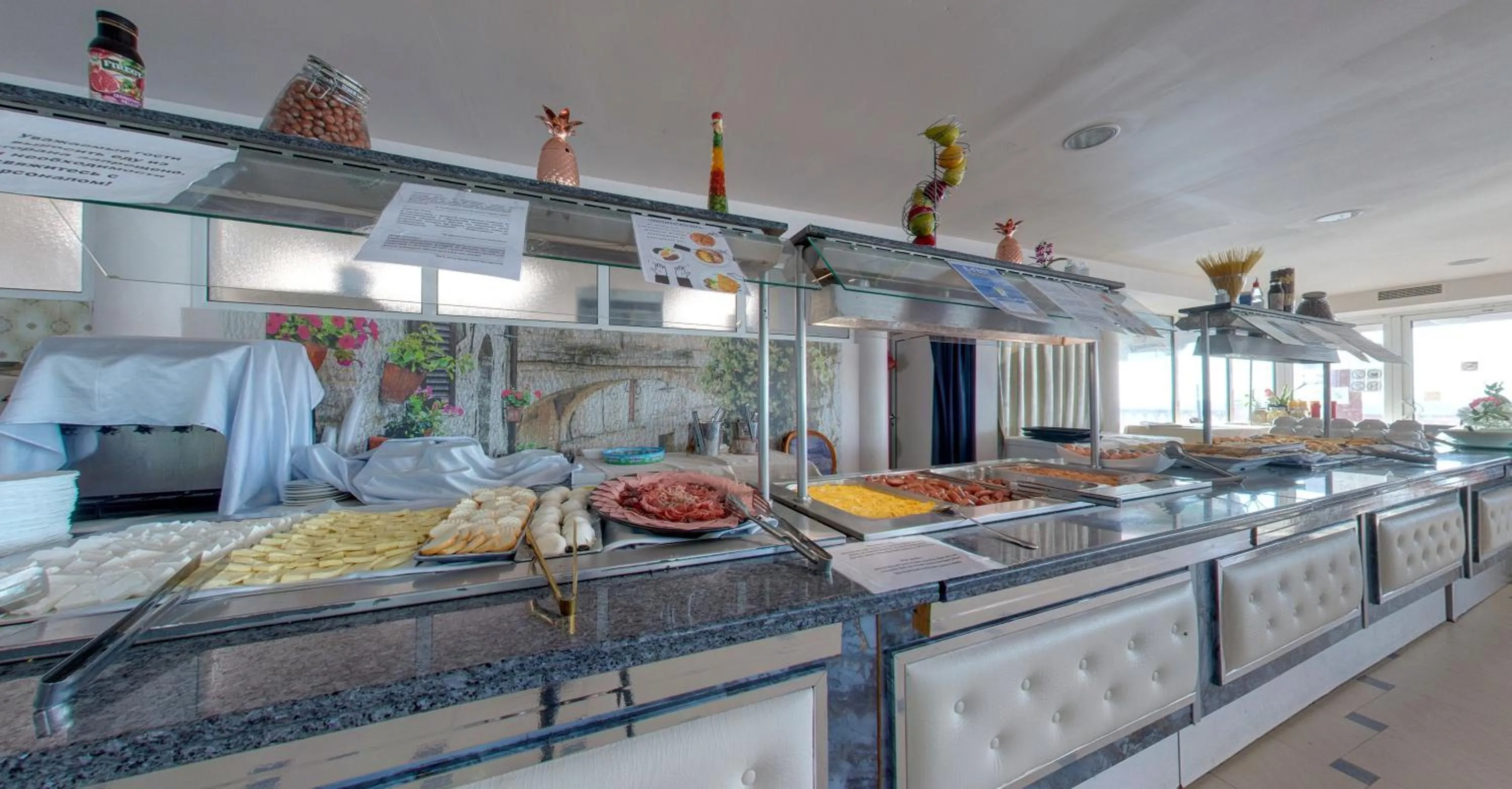 Kitchen or kitchenette in SPA Hotel Sirius Beach - FREE SPA access, Full Board and drinks incl