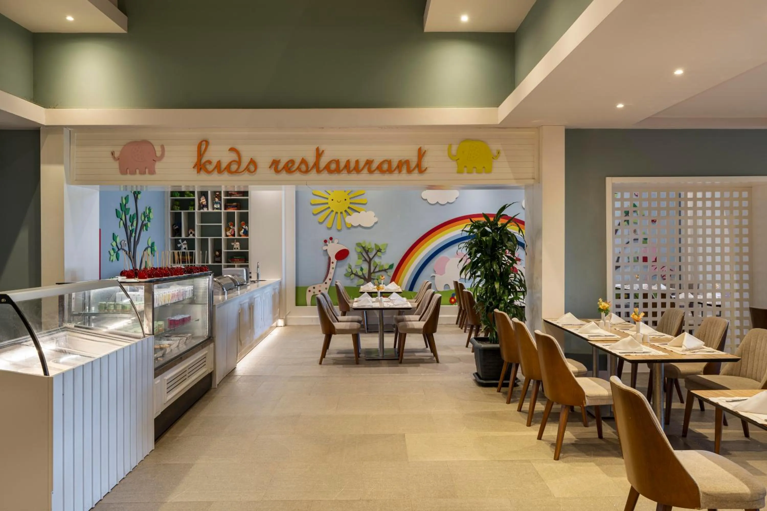 Restaurant/places to eat in Limak Lara Deluxe Hotel & Resort Antalya