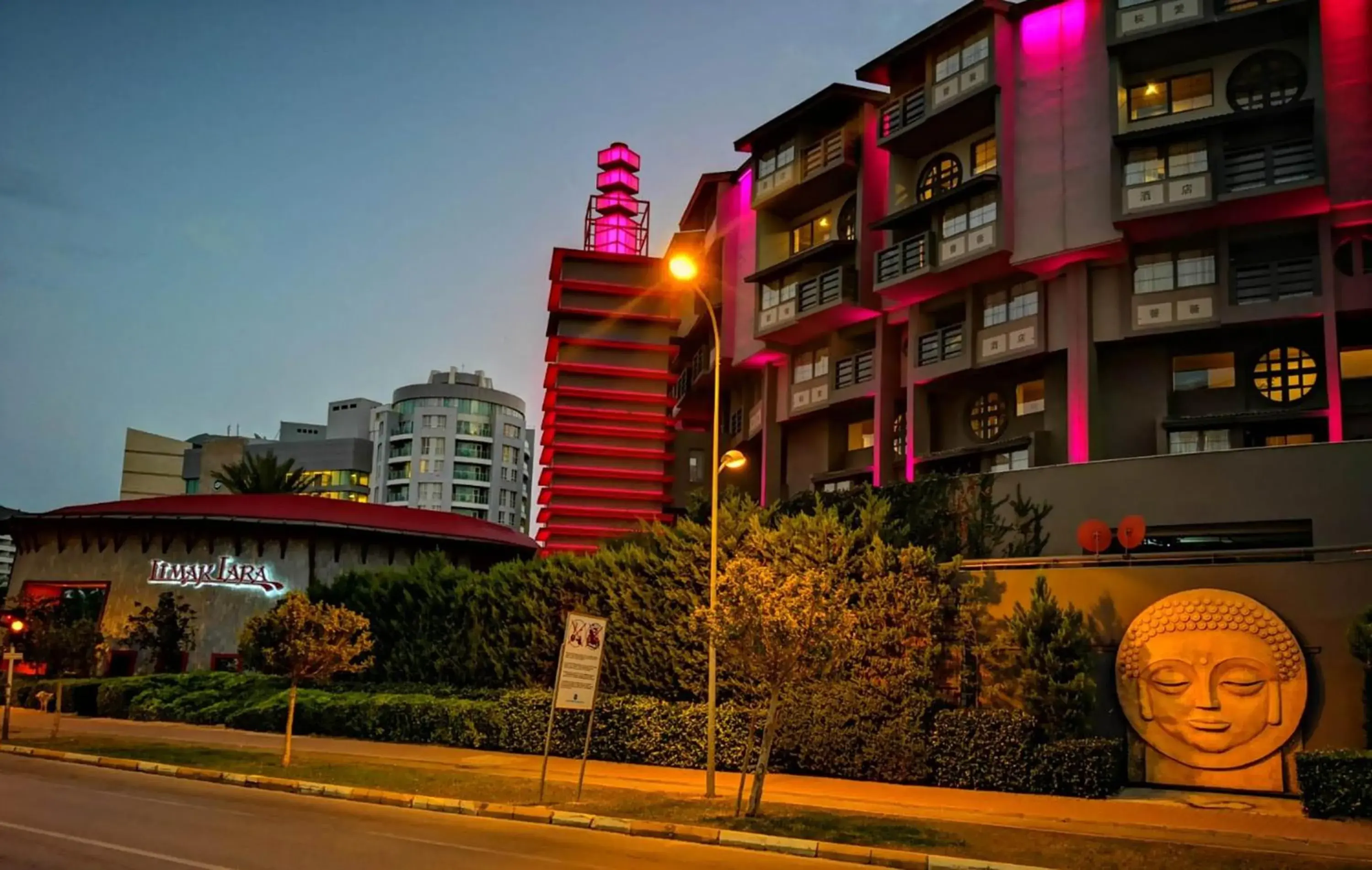 Property building in Limak Lara Deluxe Hotel & Resort Antalya Property building in Limak Lara Deluxe Hotel & Resort Antalya