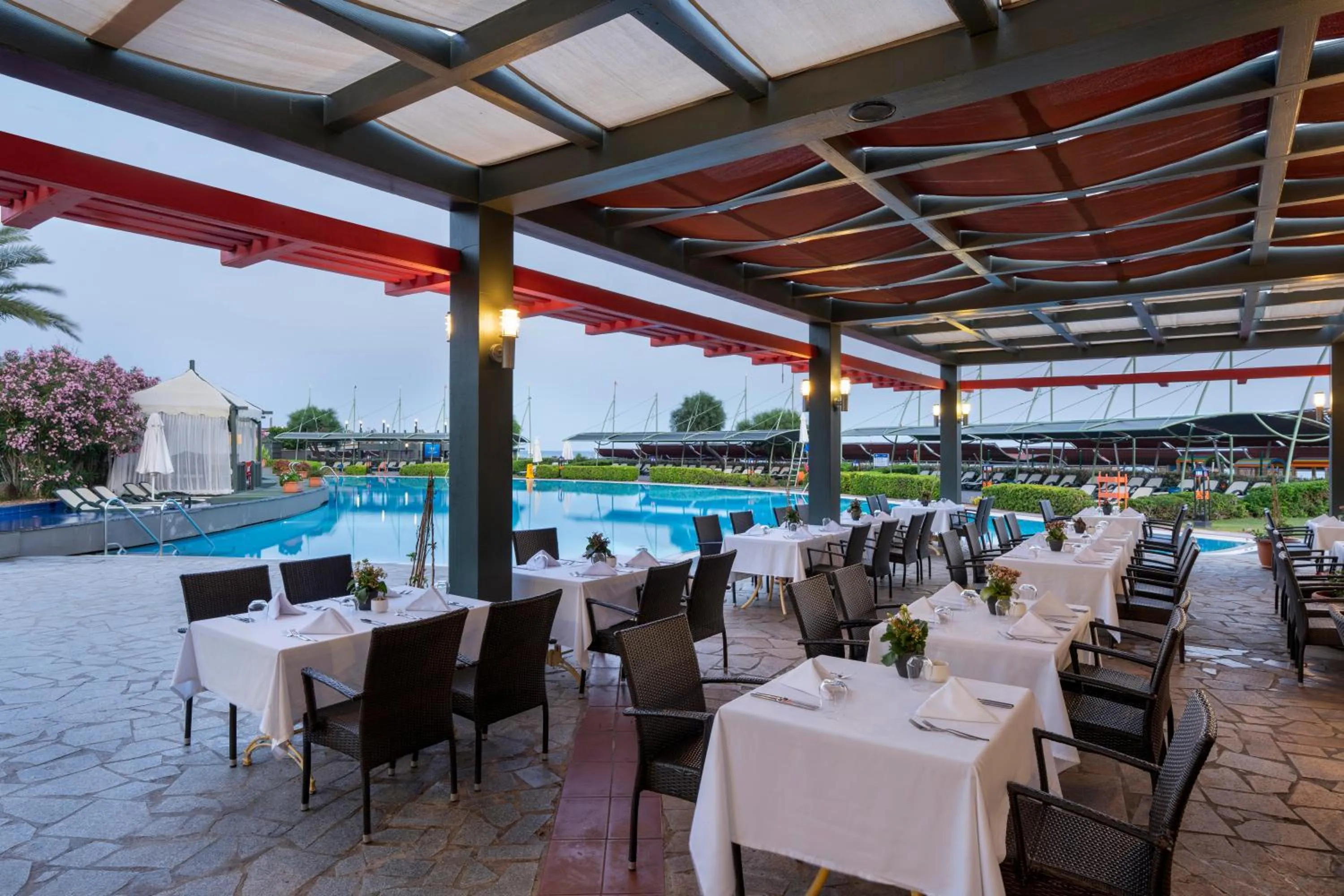 Restaurant/places to eat in Limak Lara Deluxe Hotel & Resort Antalya