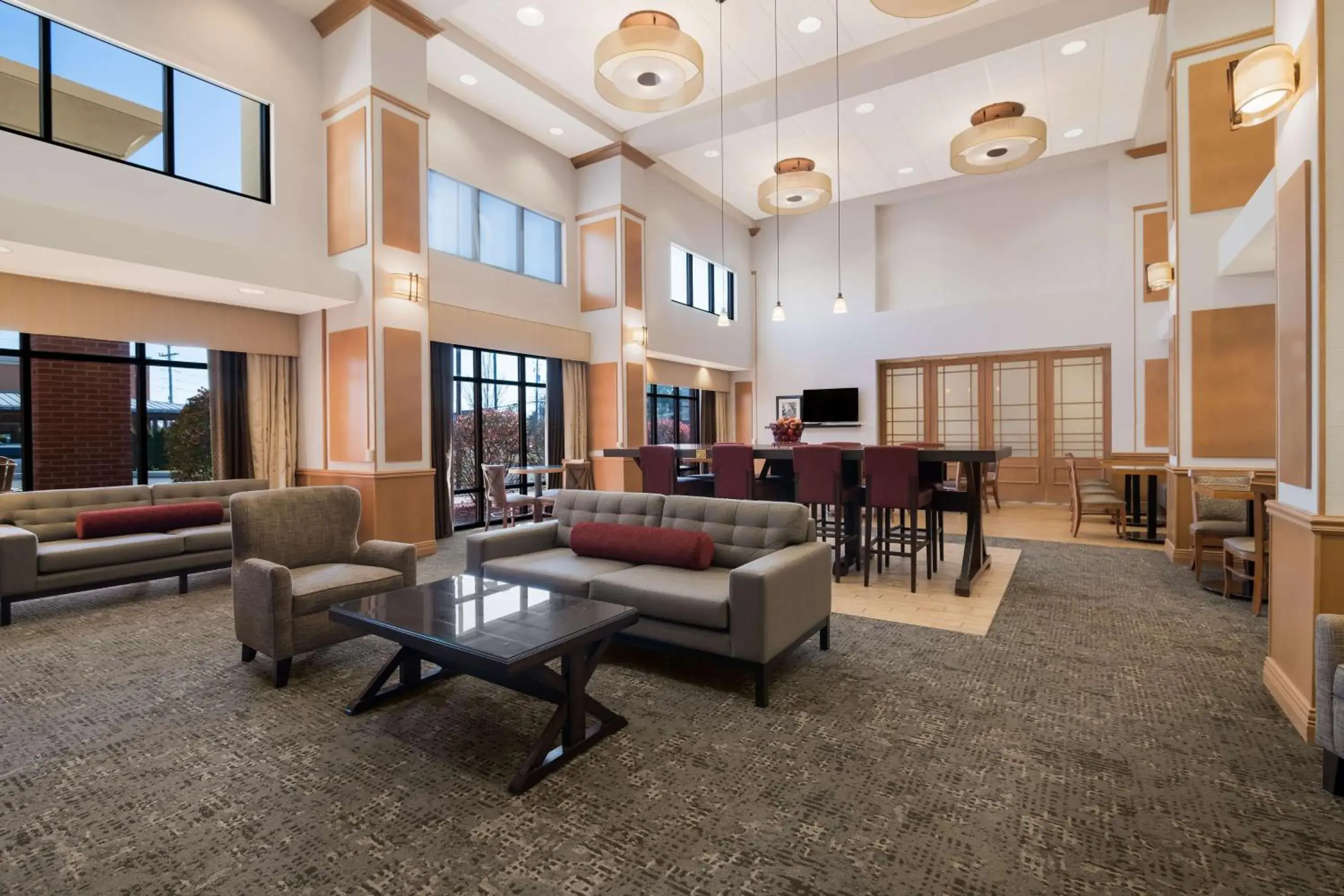 Breakfast in Hampton Inn & Suites Plattsburgh Breakfast in Hampton Inn & Suites Plattsburgh