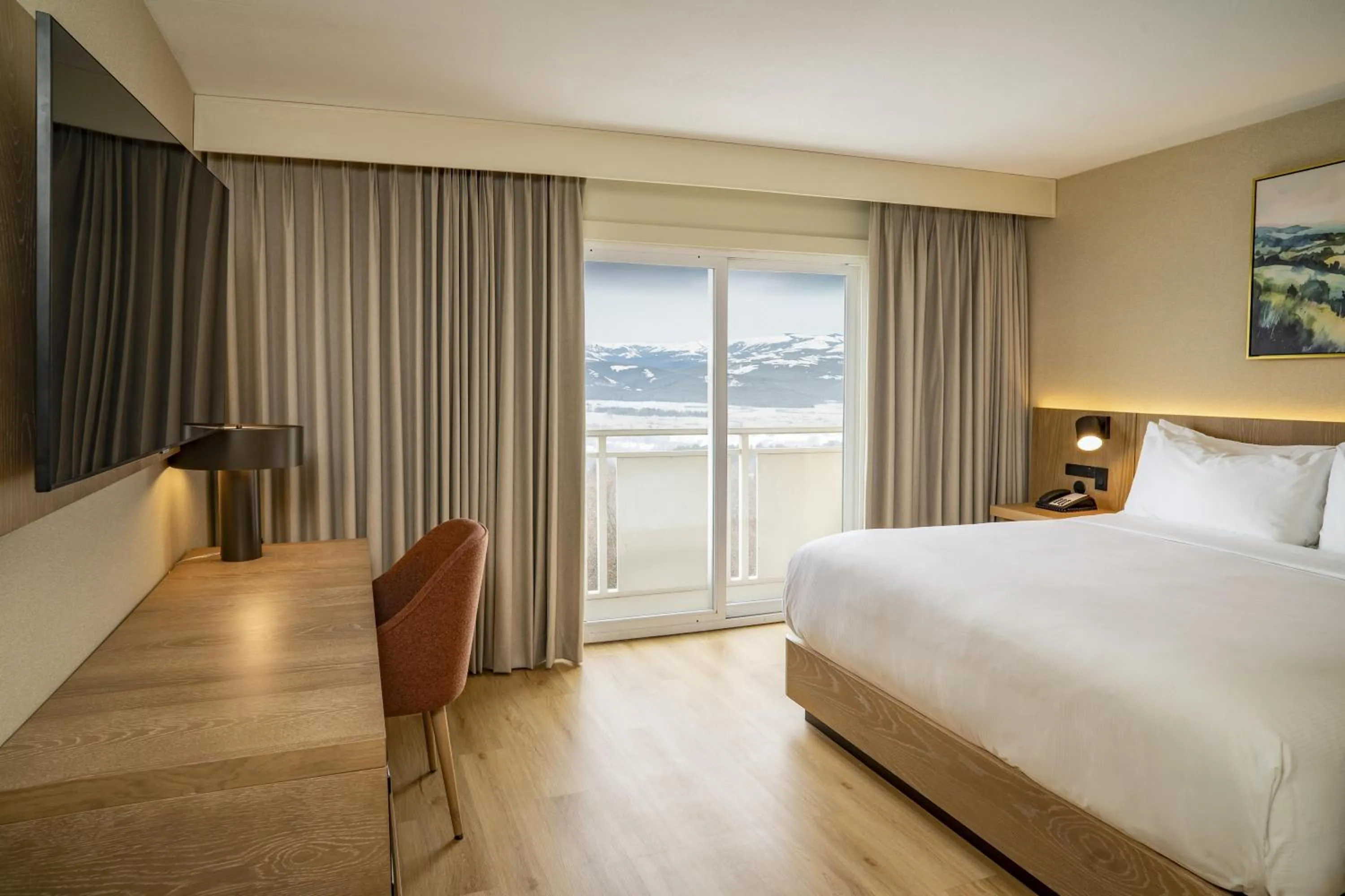 Bed in DoubleTree by Hilton Wilkes-Barre