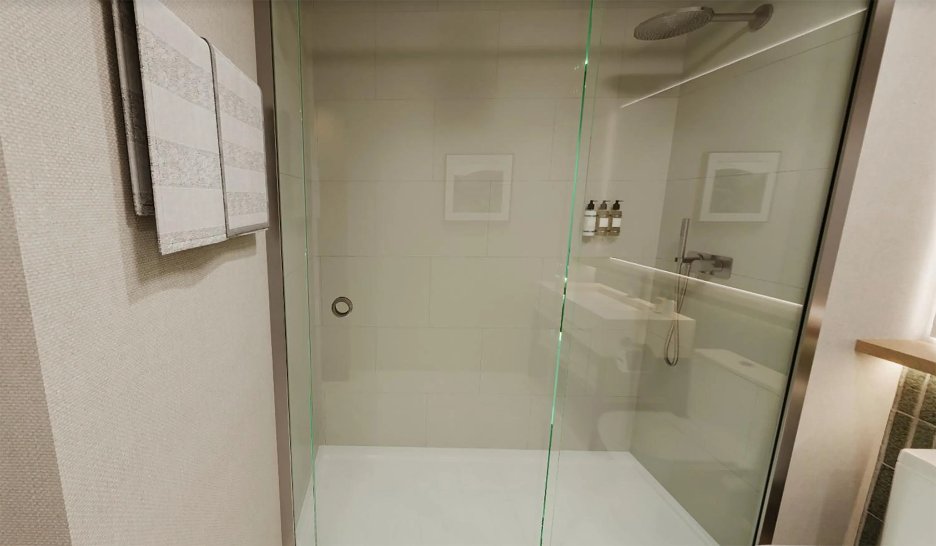 Shower in DoubleTree by Hilton Wilkes-Barre