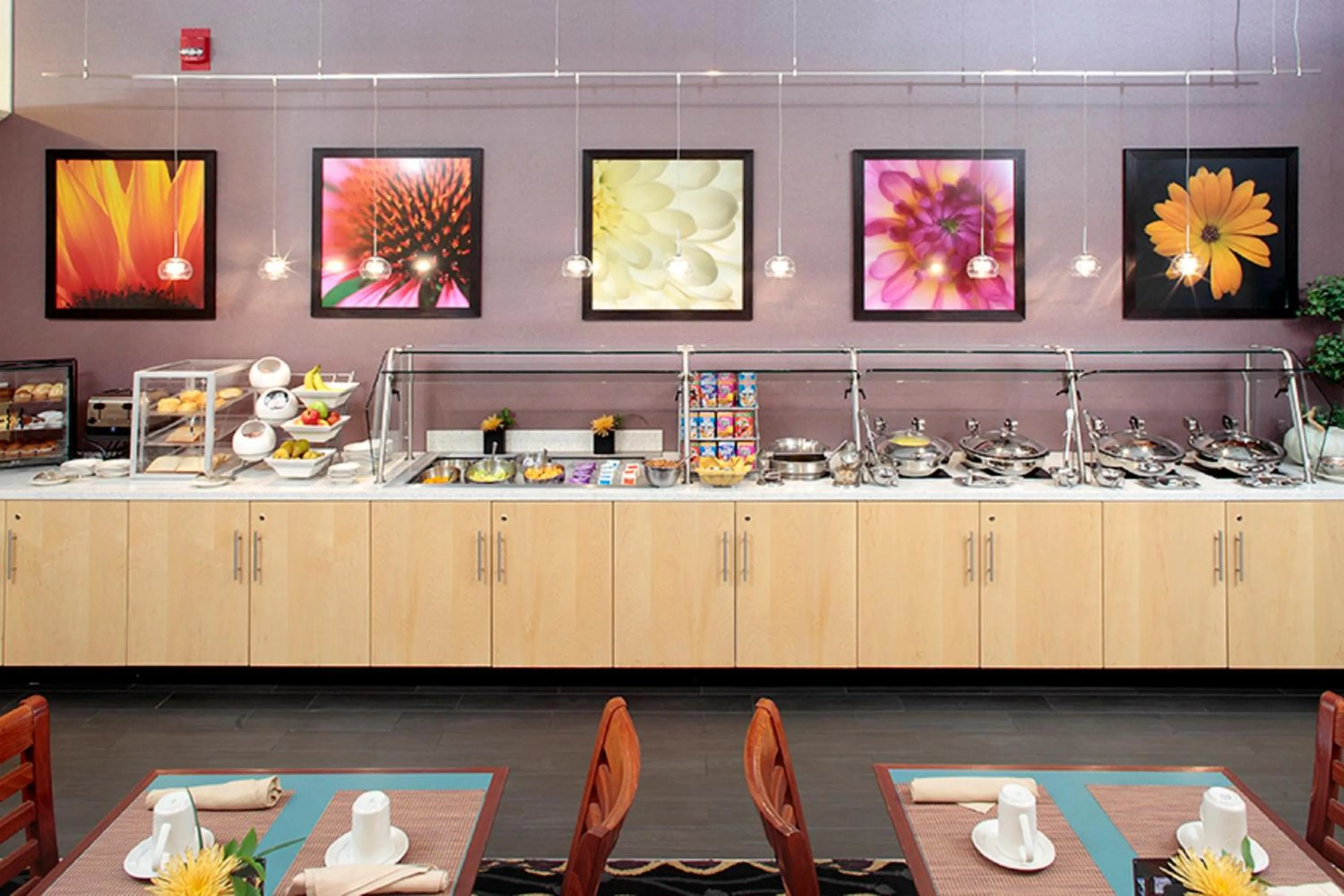 Restaurant/places to eat in Holiday Inn Wilkes Barre - East Mountain by IHG