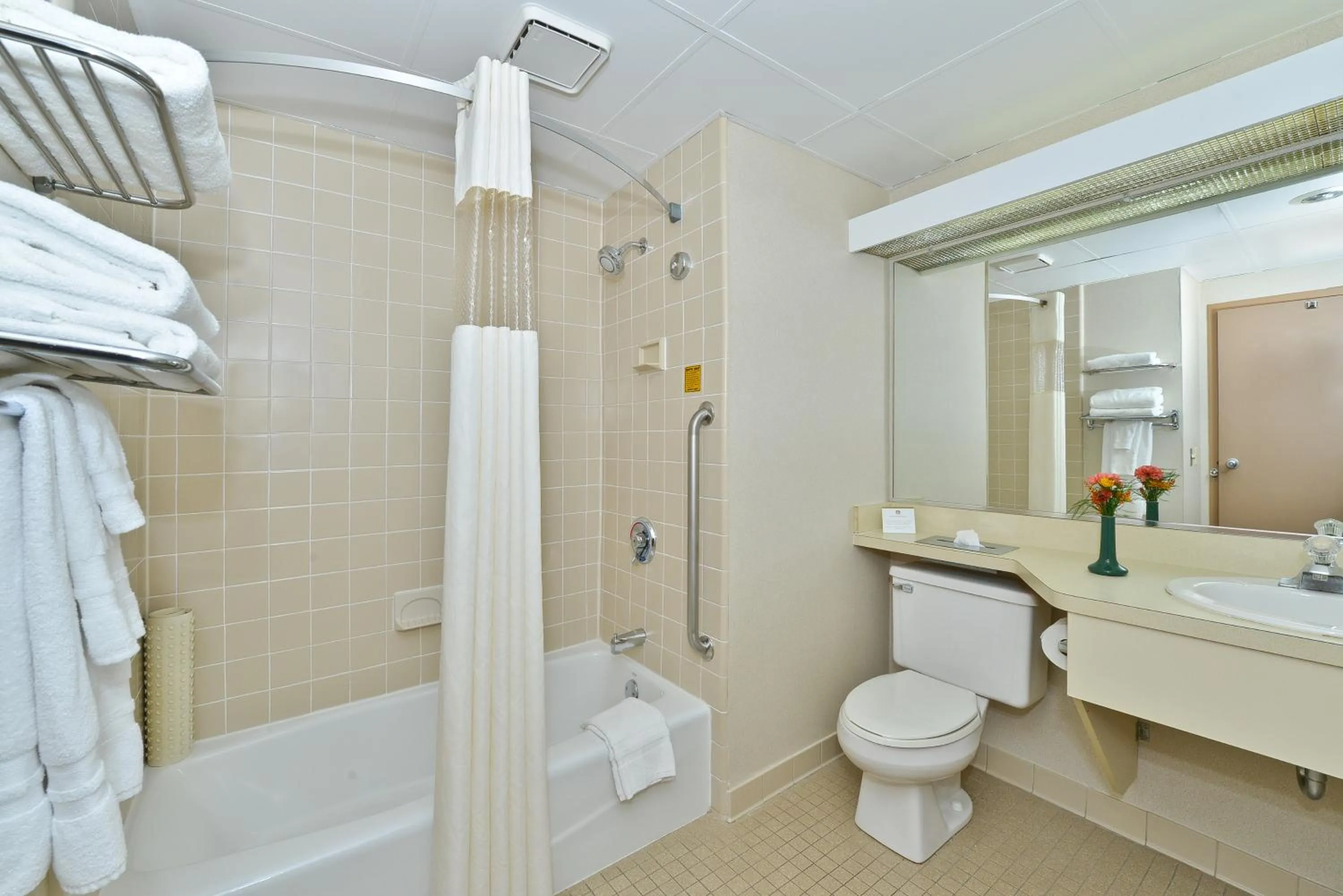 Bathroom in Holiday Inn Wilkes Barre - East Mountain by IHG