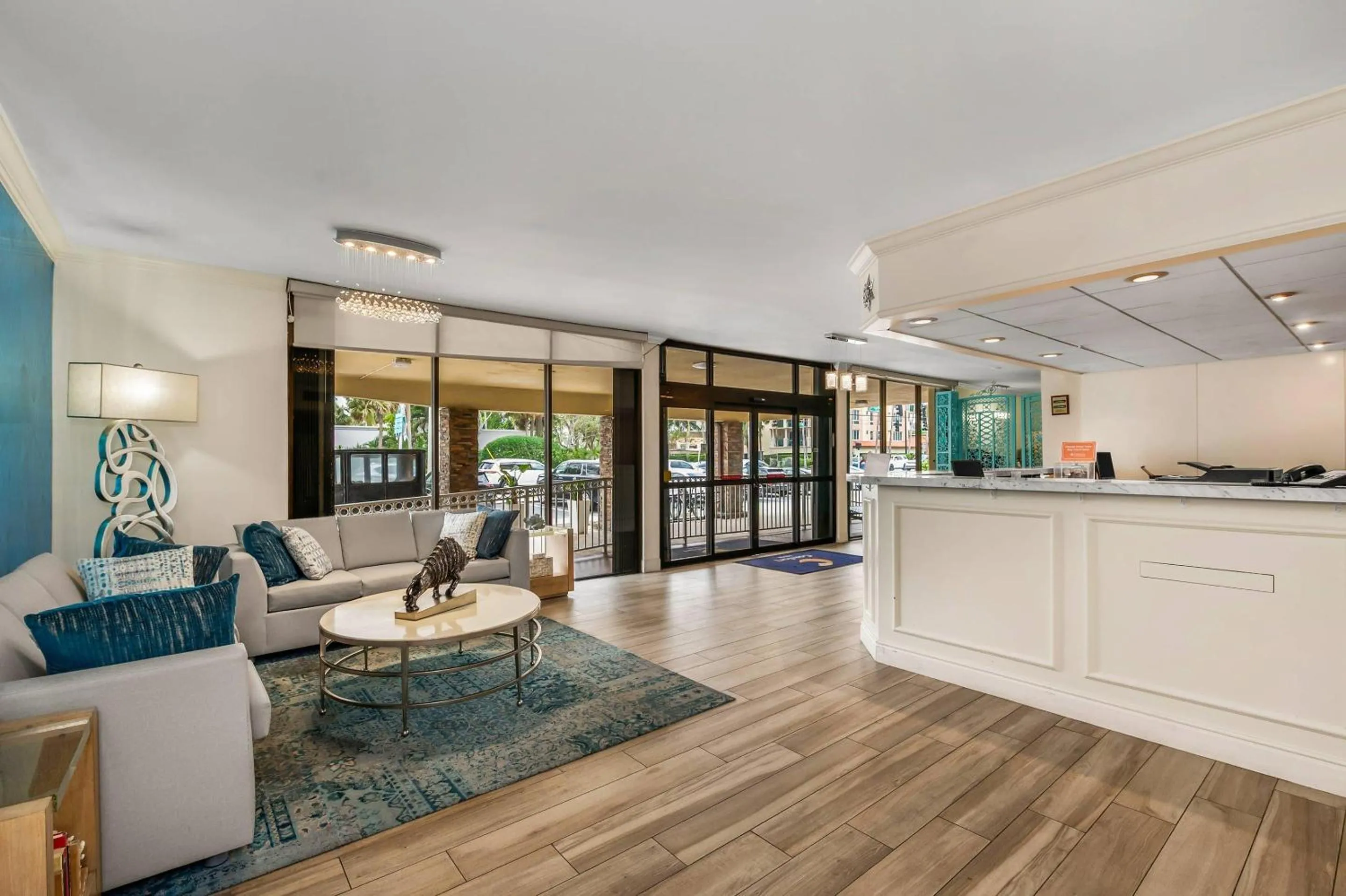Lobby or reception in Comfort Inn Oceanside Deerfield Beach